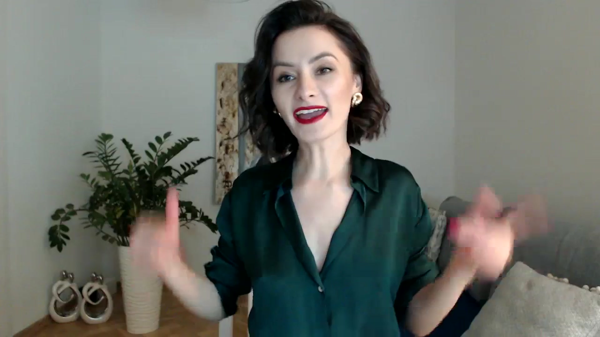 Gallery image thumbnail from PerlaBella's myfreecams stream on, 12/12/2023, 16:43 image 3 of 20