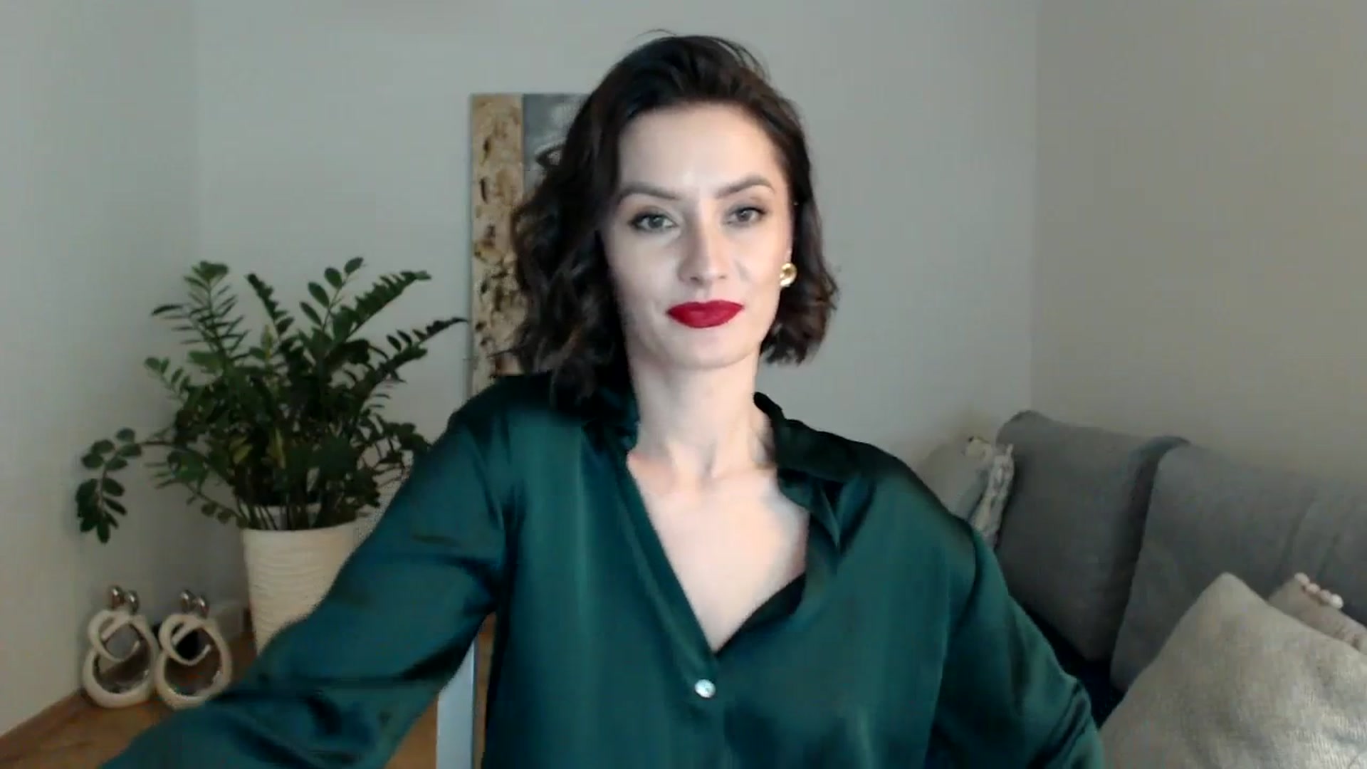 Gallery image thumbnail from PerlaBella's myfreecams stream on, 12/12/2023, 16:43 image 14 of 20