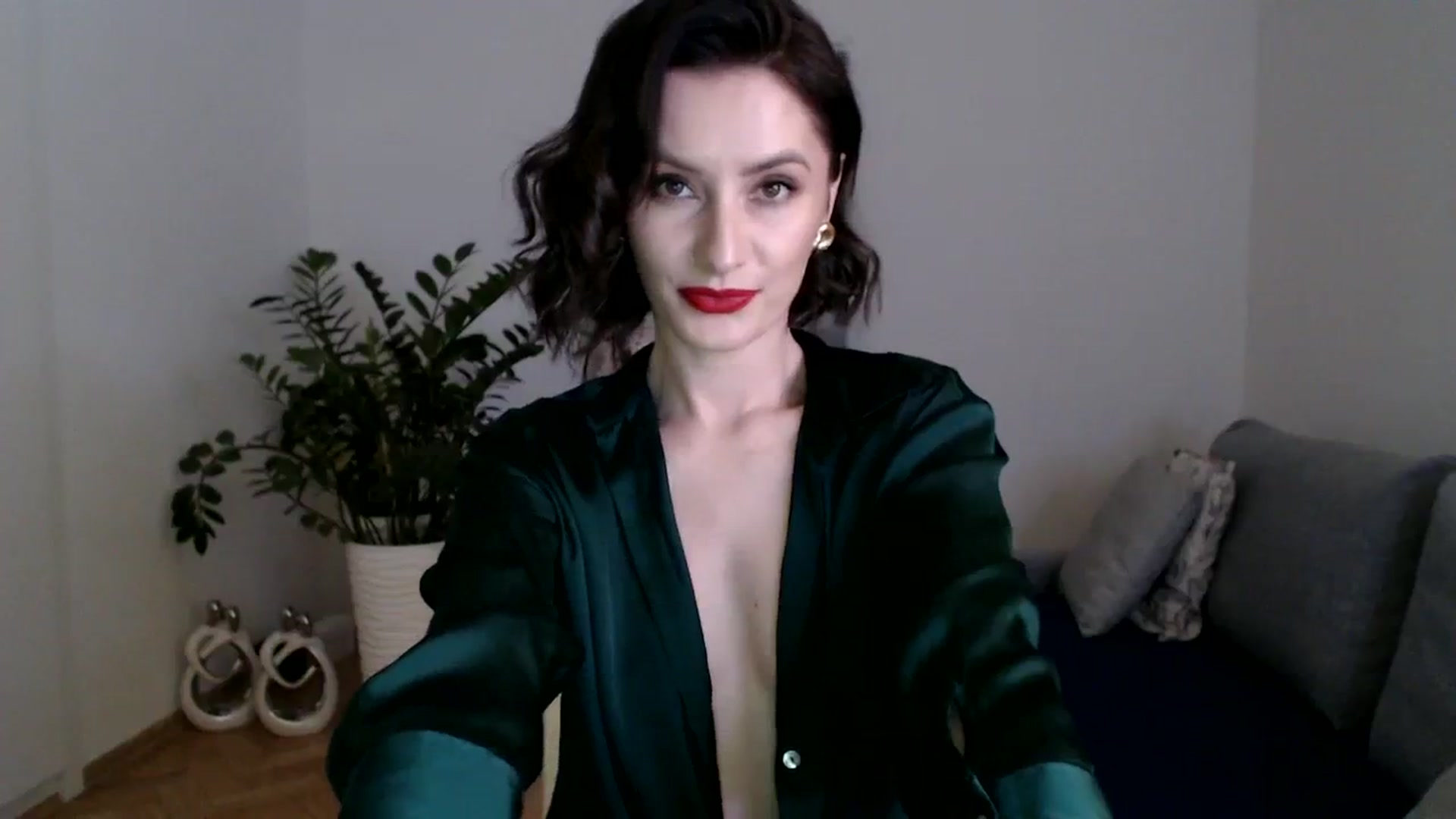 Gallery image thumbnail from PerlaBella's myfreecams stream on, 12/12/2023, 19:39 image 10 of 20