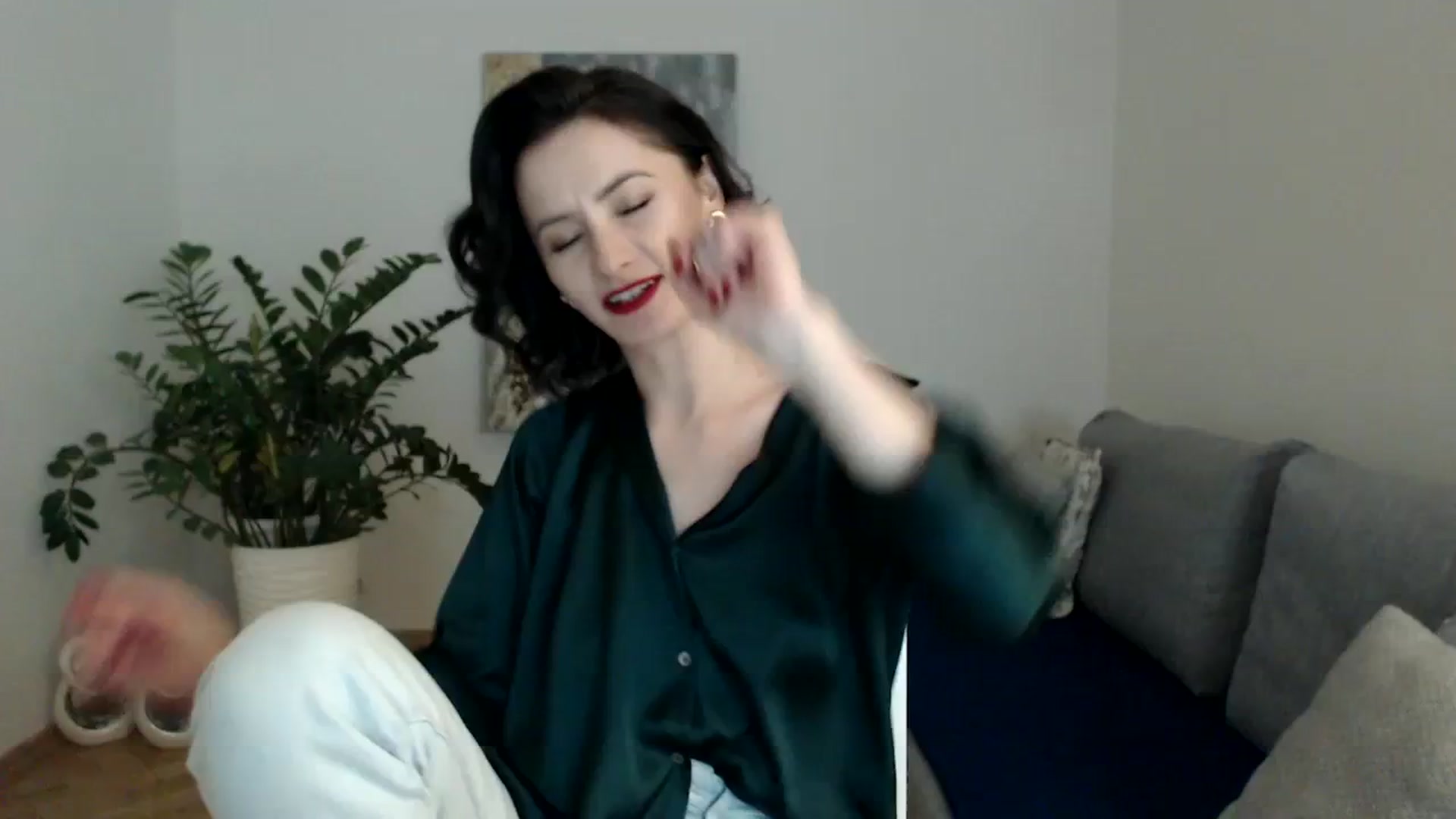 Gallery image thumbnail from PerlaBella's myfreecams stream on, 12/12/2023, 19:39 image 5 of 20