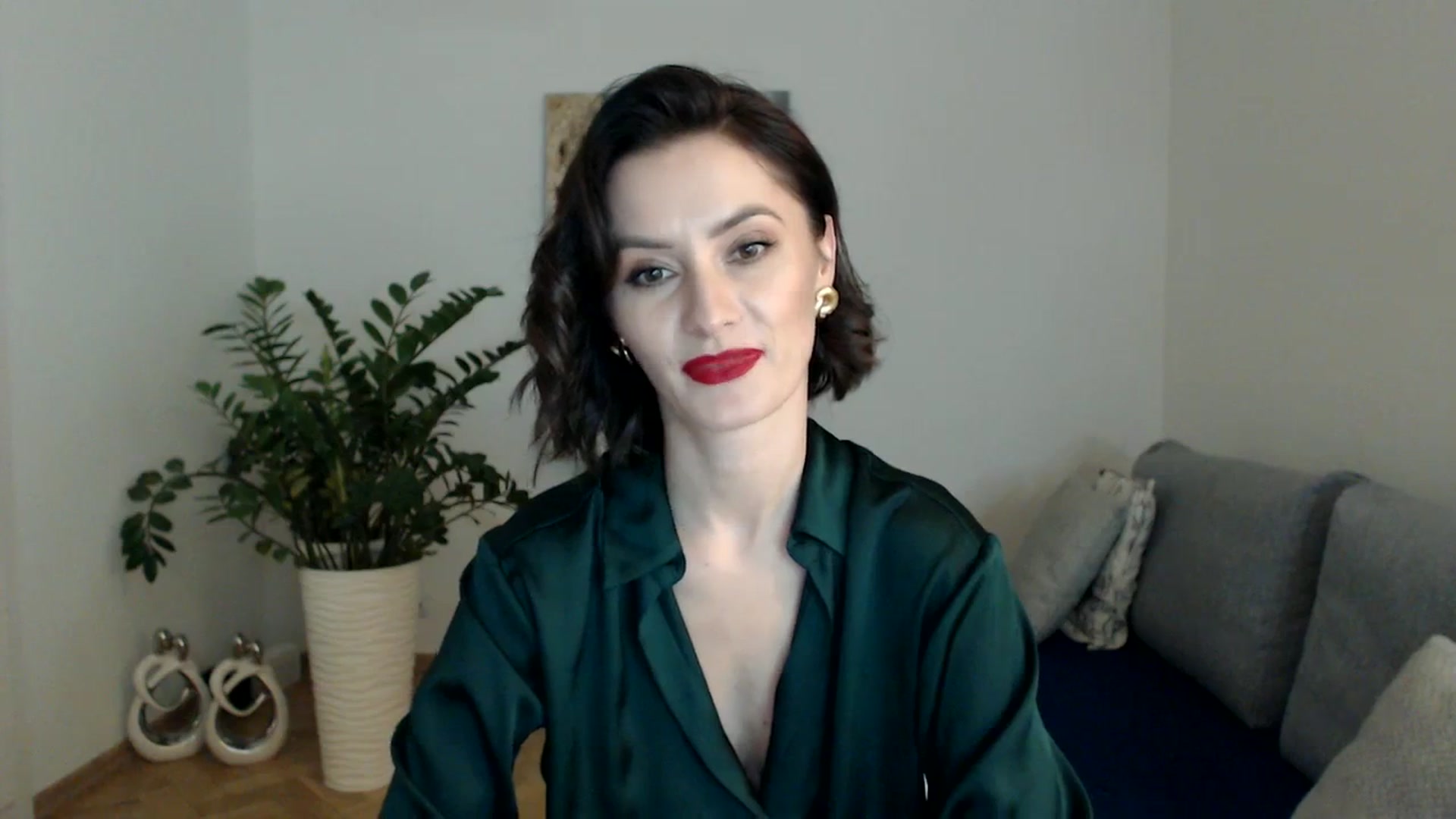 Gallery image thumbnail from PerlaBella's myfreecams stream on, 12/12/2023, 19:39 image 2 of 20
