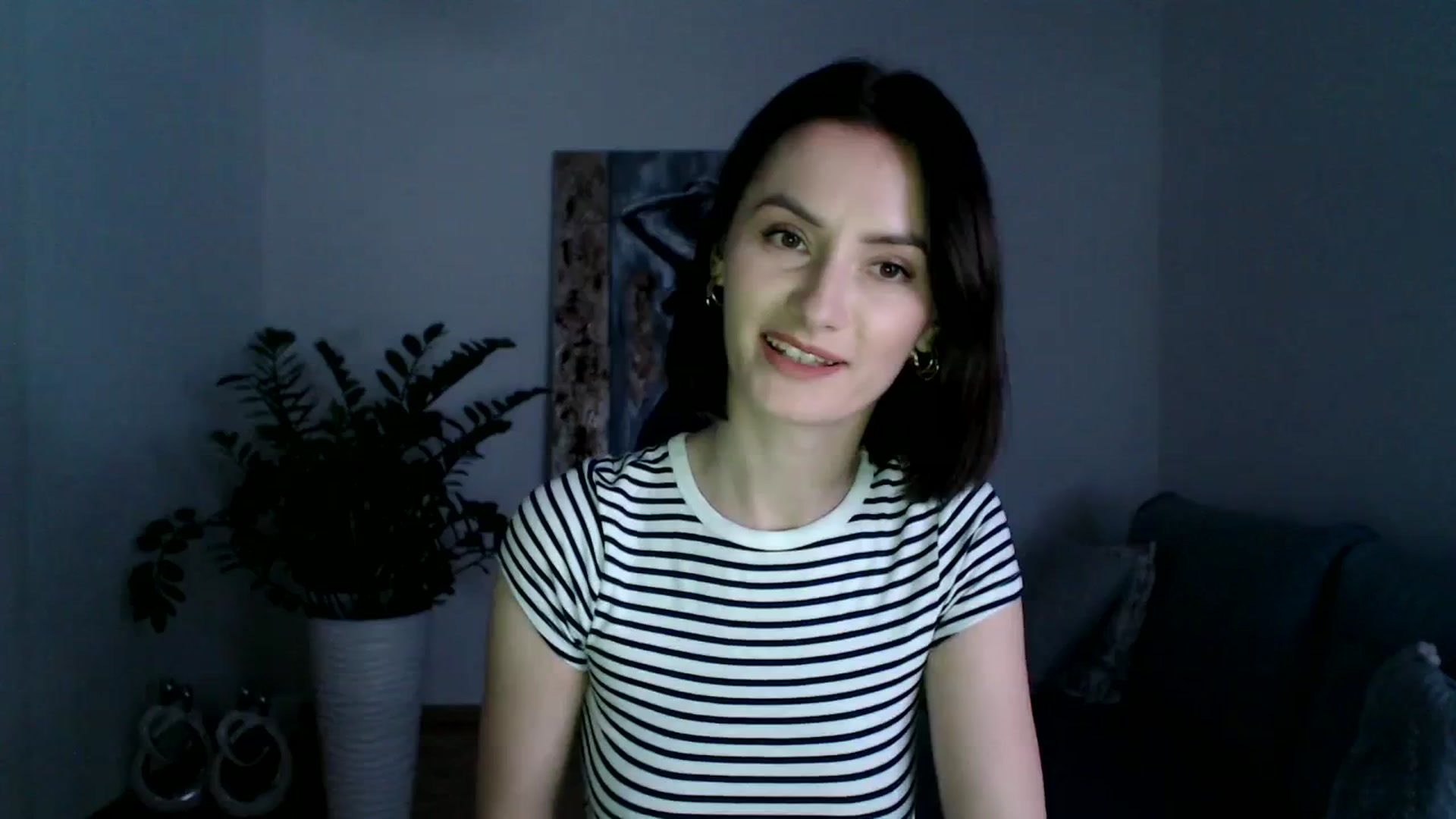 Gallery image thumbnail from PerlaBella's myfreecams stream on, 12/13/2023, 18:56 image 7 of 20