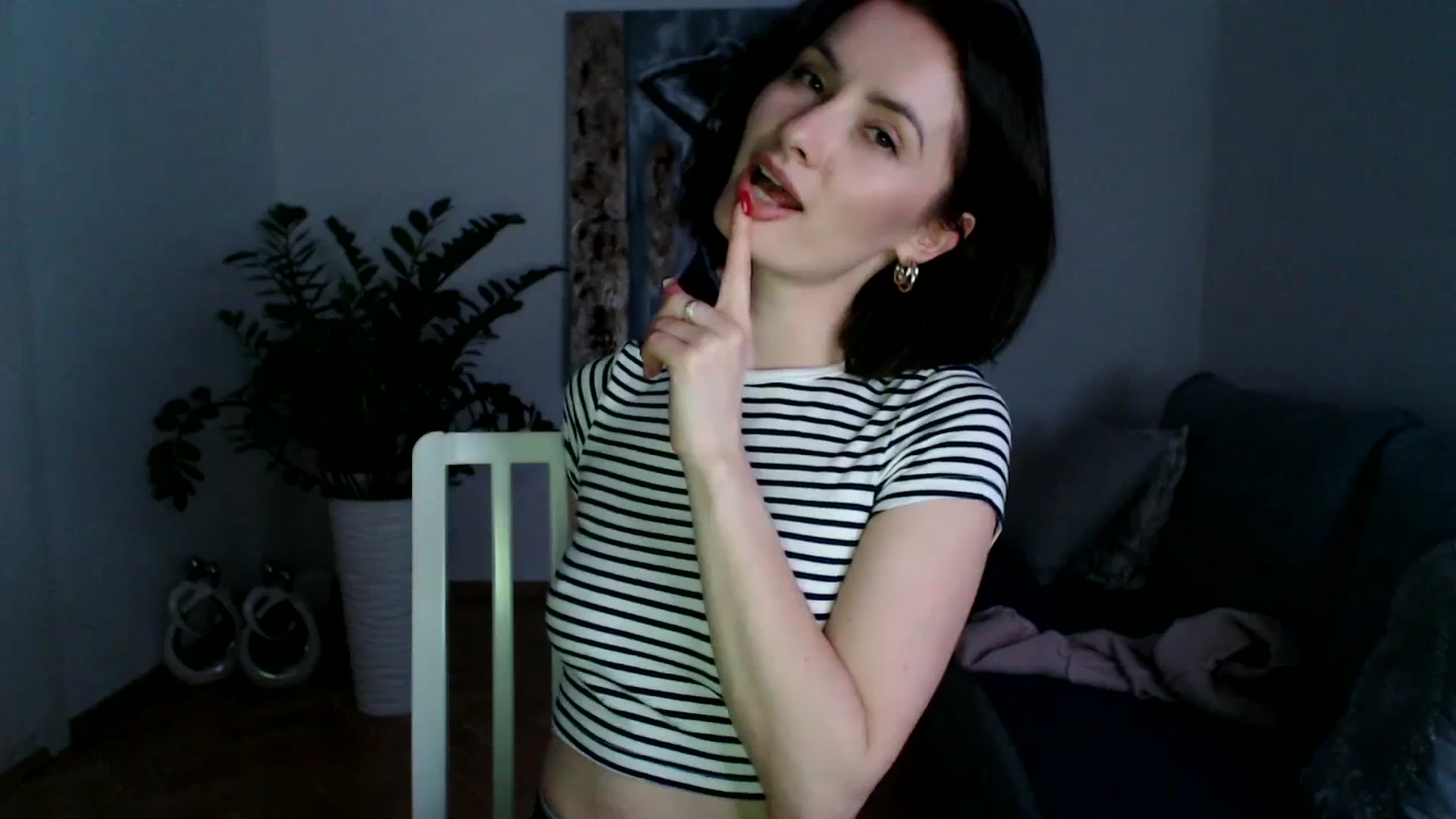 Gallery image thumbnail from PerlaBella's myfreecams stream on, 12/13/2023, 22:48 image 5 of 20