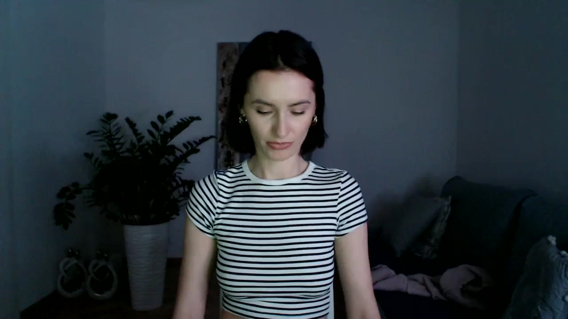 Gallery image thumbnail from PerlaBella's myfreecams stream on, 12/13/2023, 22:48 image 10 of 20