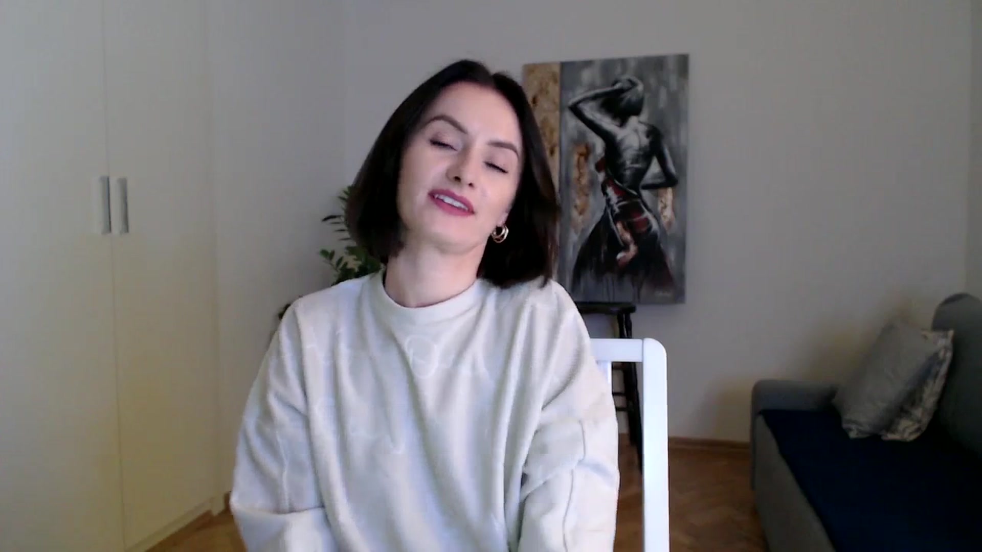 Gallery image thumbnail from PerlaBella's myfreecams stream on, 12/14/2023, 17:41 image 7 of 20