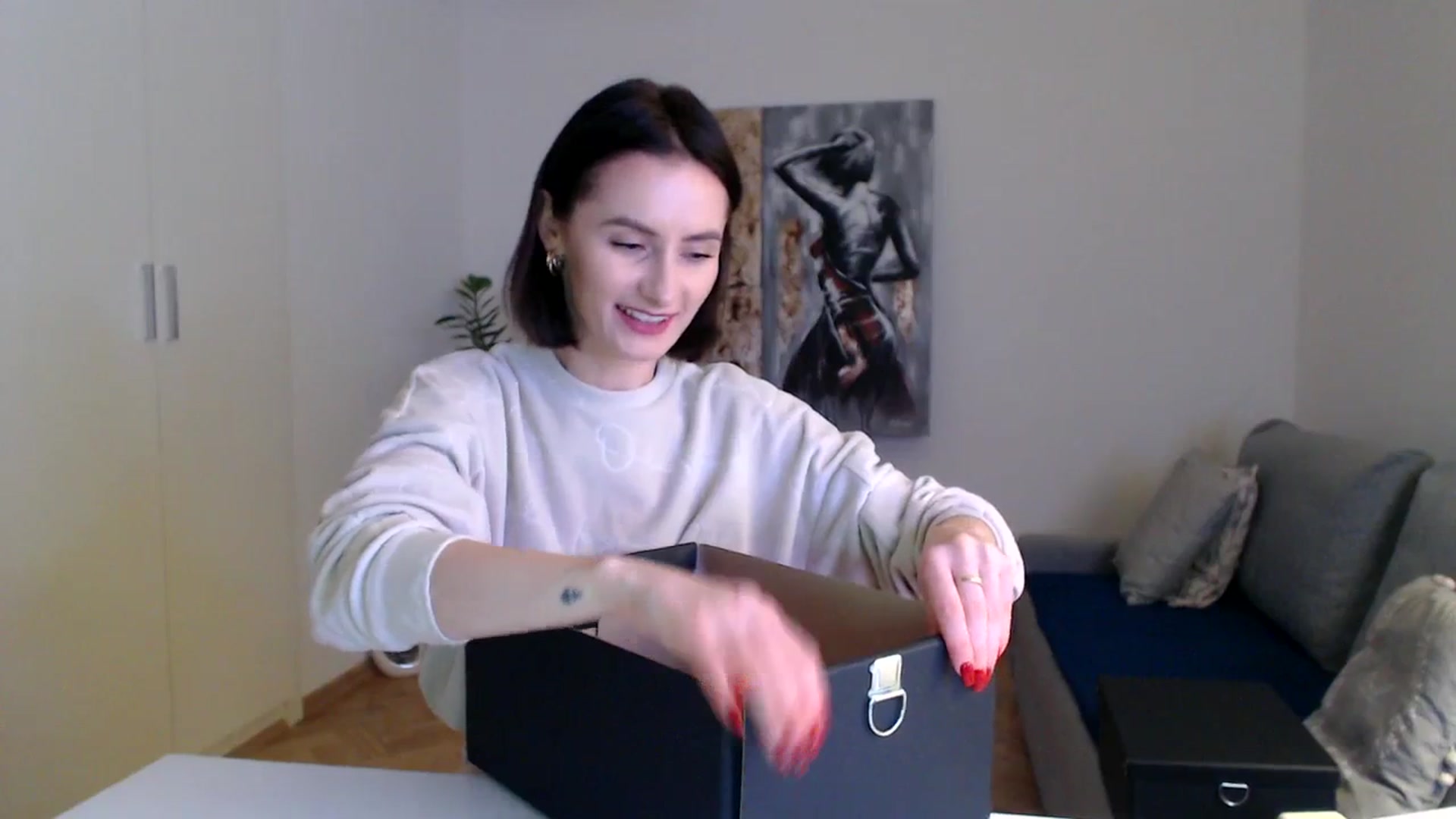 Gallery image thumbnail from PerlaBella's myfreecams stream on, 12/14/2023, 17:41 image 18 of 20