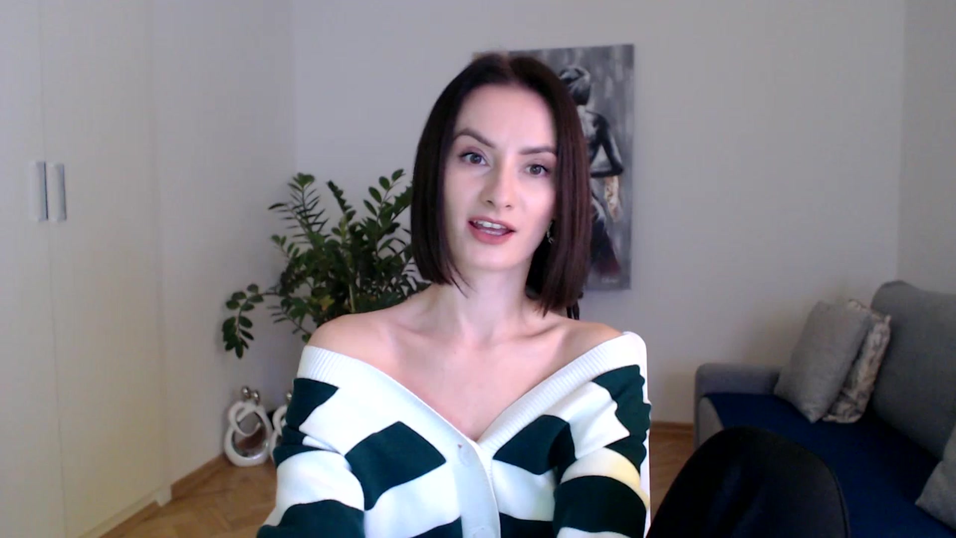 Gallery image thumbnail from PerlaBella's myfreecams stream on, 12/15/2023, 13:43 image 19 of 20
