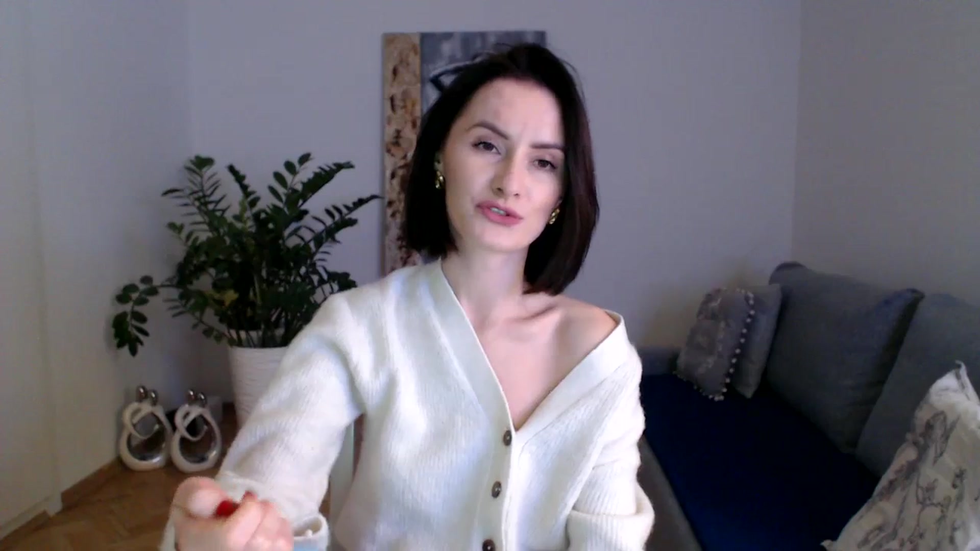 Gallery image thumbnail from PerlaBella's myfreecams stream on, 12/19/2023, 16:22 image 12 of 20