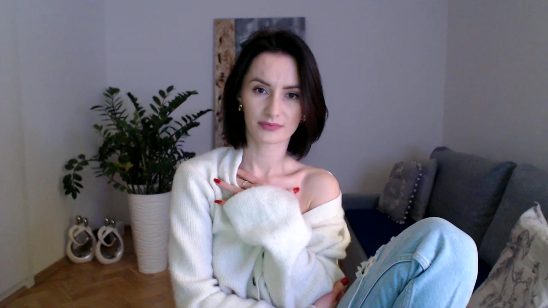 Gallery image thumbnail from PerlaBella's myfreecams stream on, 12/19/2023, 16:22 image 16 of 20