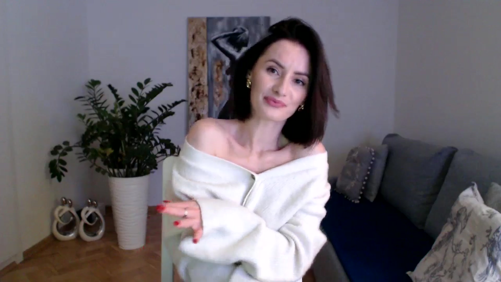 Gallery image thumbnail from PerlaBella's myfreecams stream on, 12/19/2023, 16:22 image 4 of 20