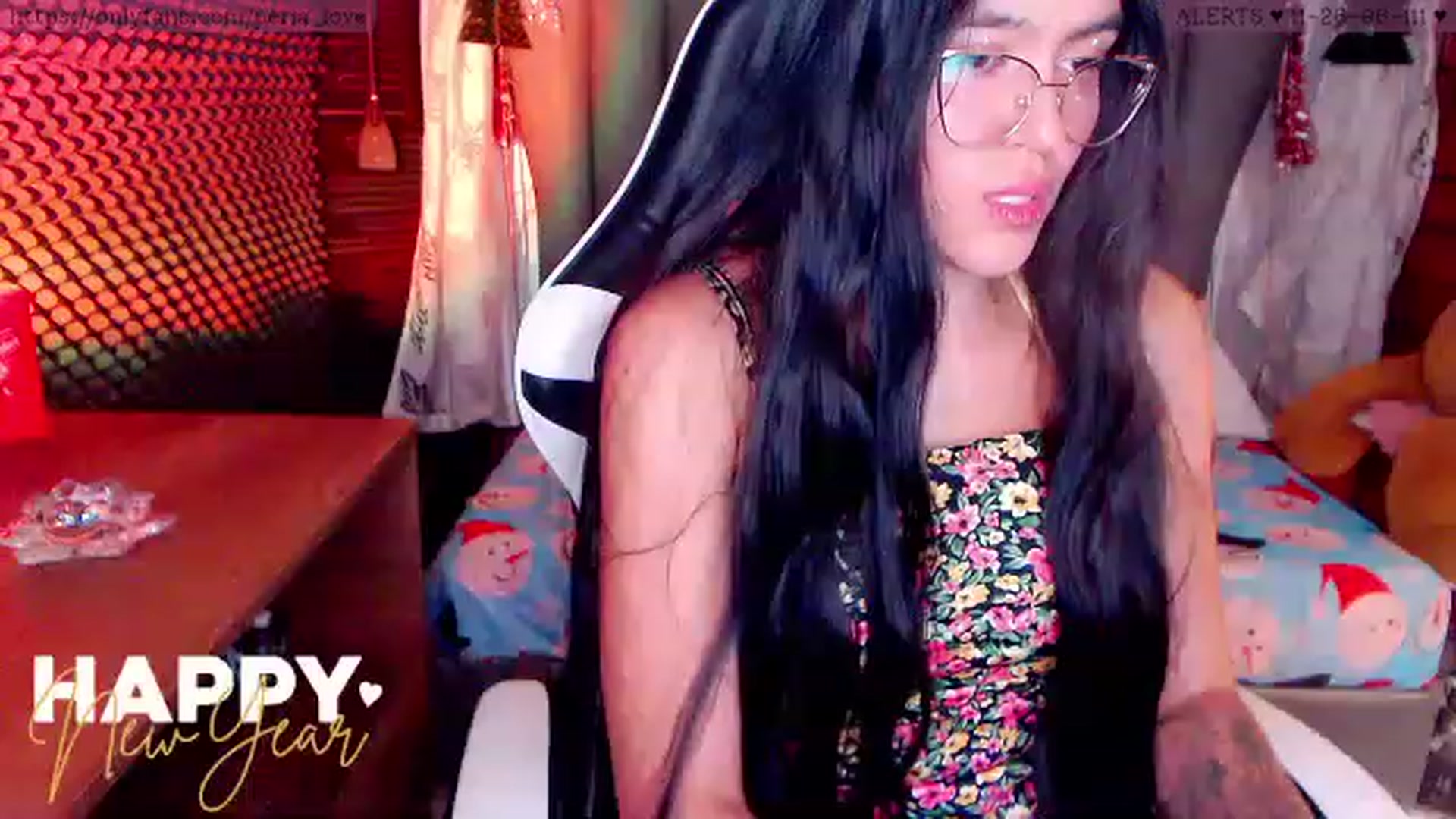 Gallery image thumbnail from Perla_Love's myfreecams stream on, 12/31/2022, 16:28 image 12 of 20