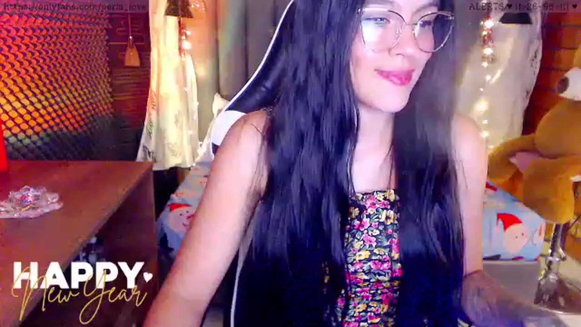 Gallery image thumbnail from Perla_Love's myfreecams stream on, 12/31/2022, 16:28 image 8 of 20