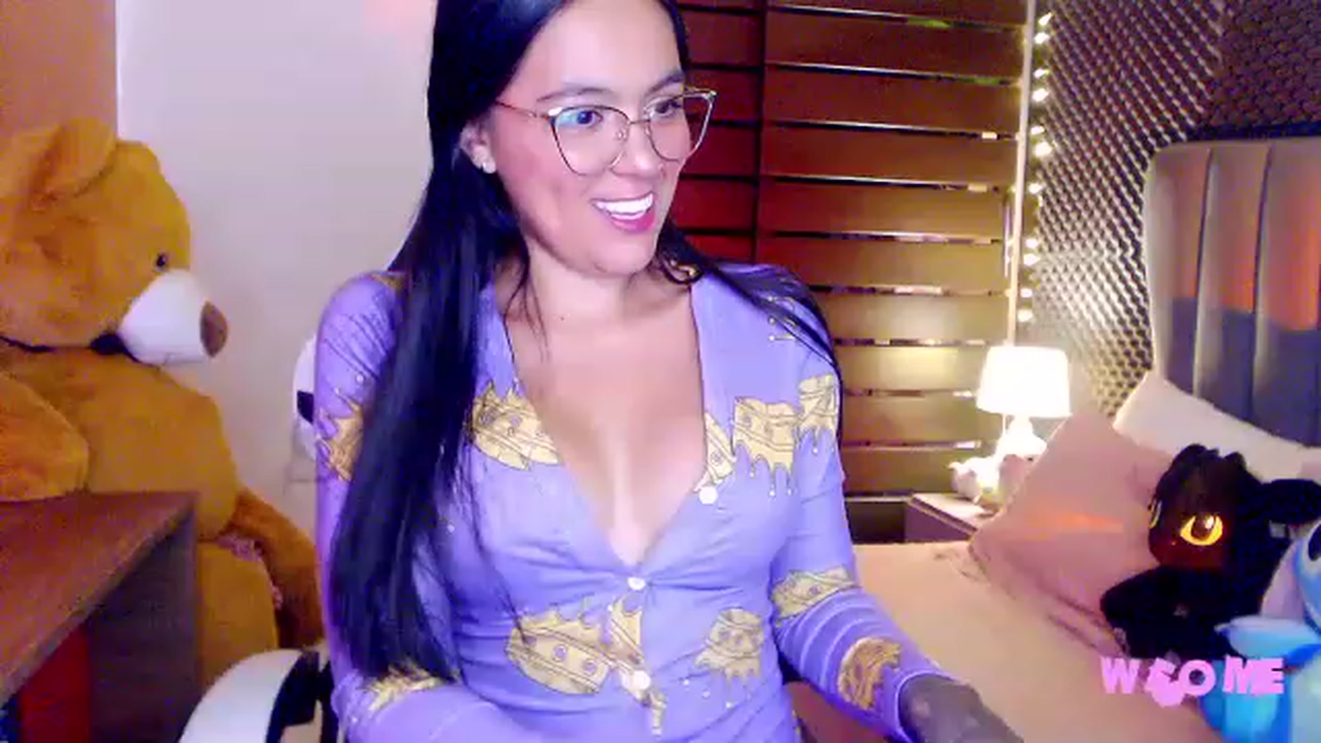 Gallery image thumbnail from Perla_Love's myfreecams stream on, 02/01/2023, 15:40 image 4 of 20