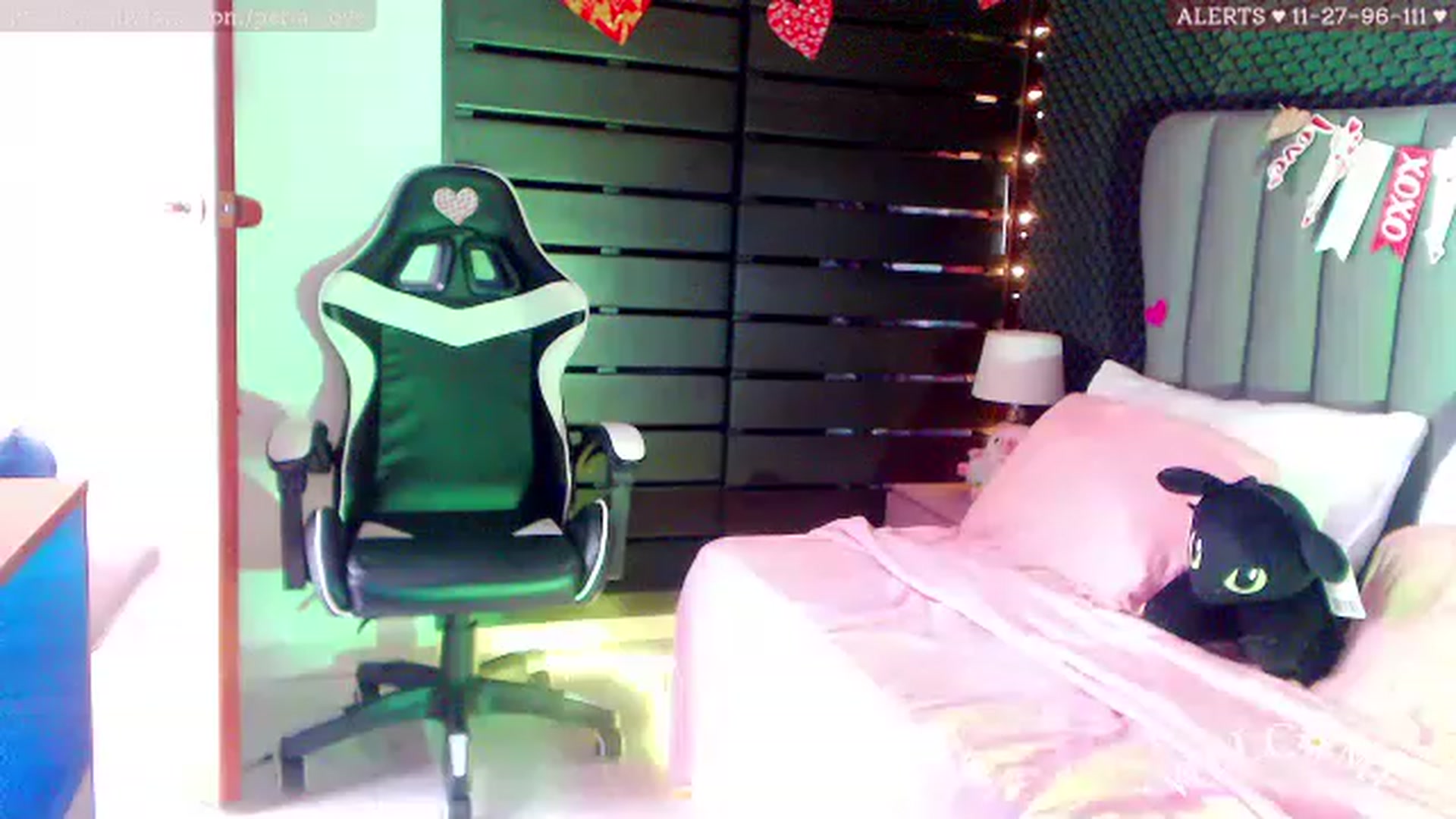 Gallery image thumbnail from Perla_Love's myfreecams stream on, 03/06/2023, 14:26 image 5 of 20