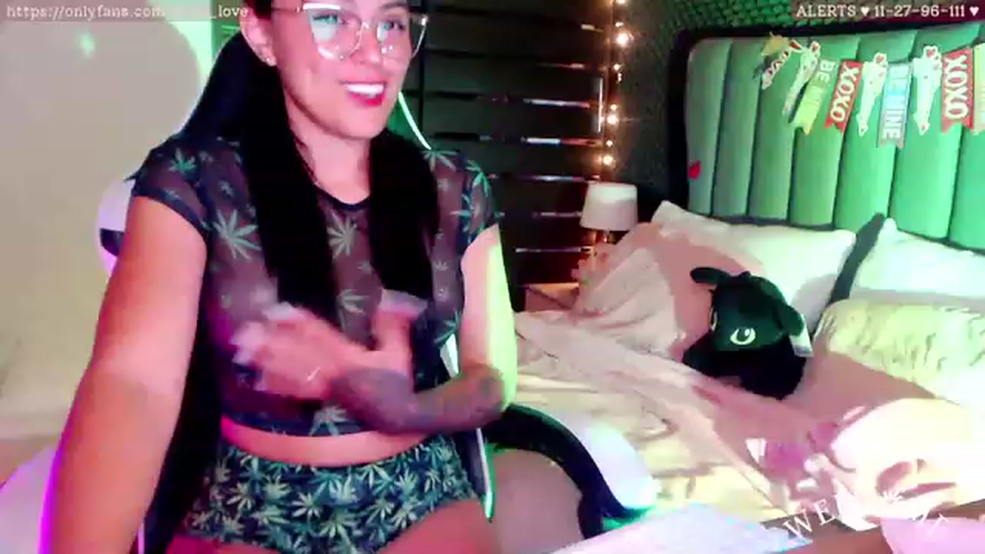 Gallery image thumbnail from Perla_Love's myfreecams stream on, 03/06/2023, 14:26 image 13 of 20