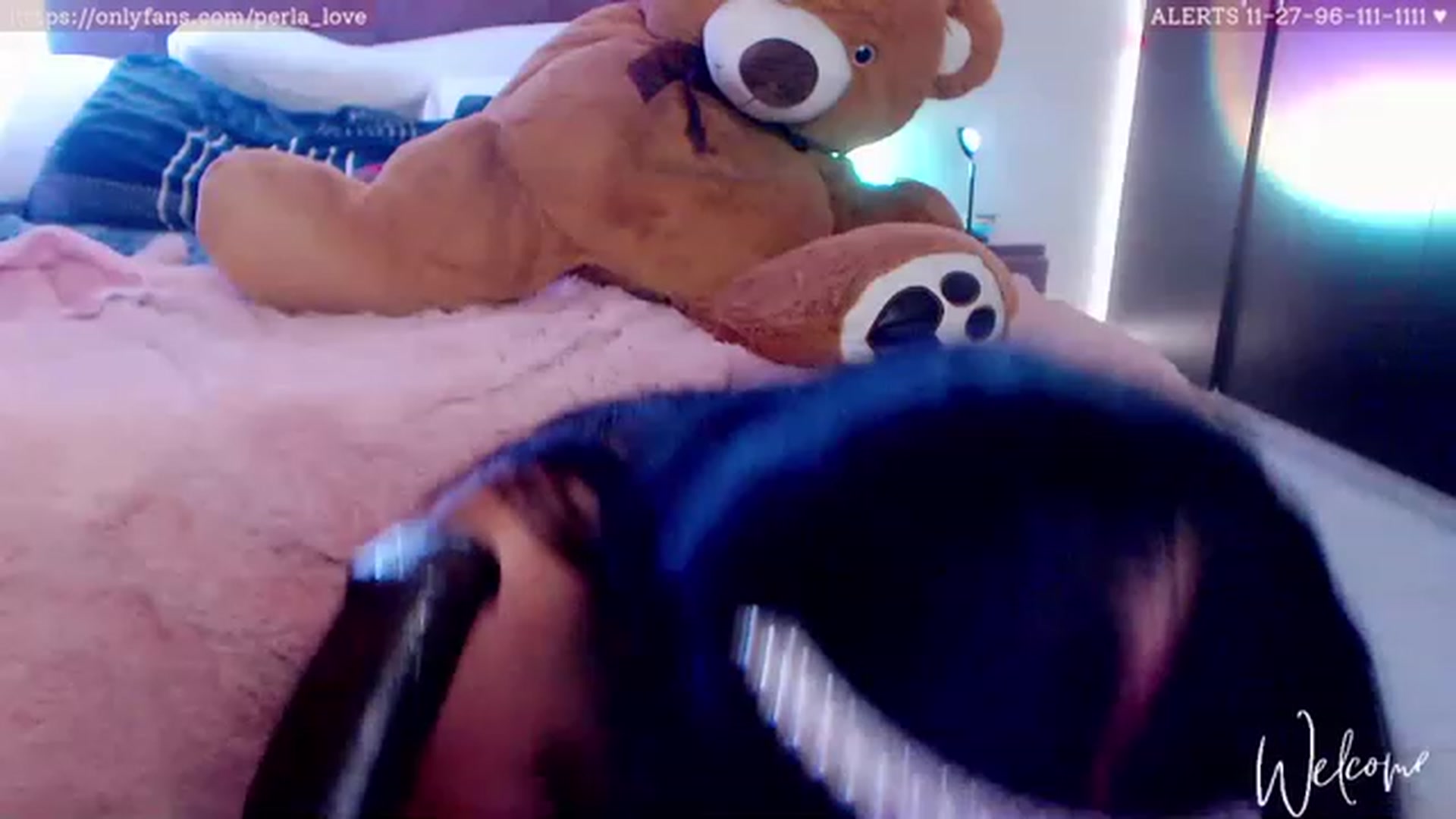 Gallery image thumbnail from Perla_Love's myfreecams stream on, 04/05/2023, 16:20 image 14 of 20