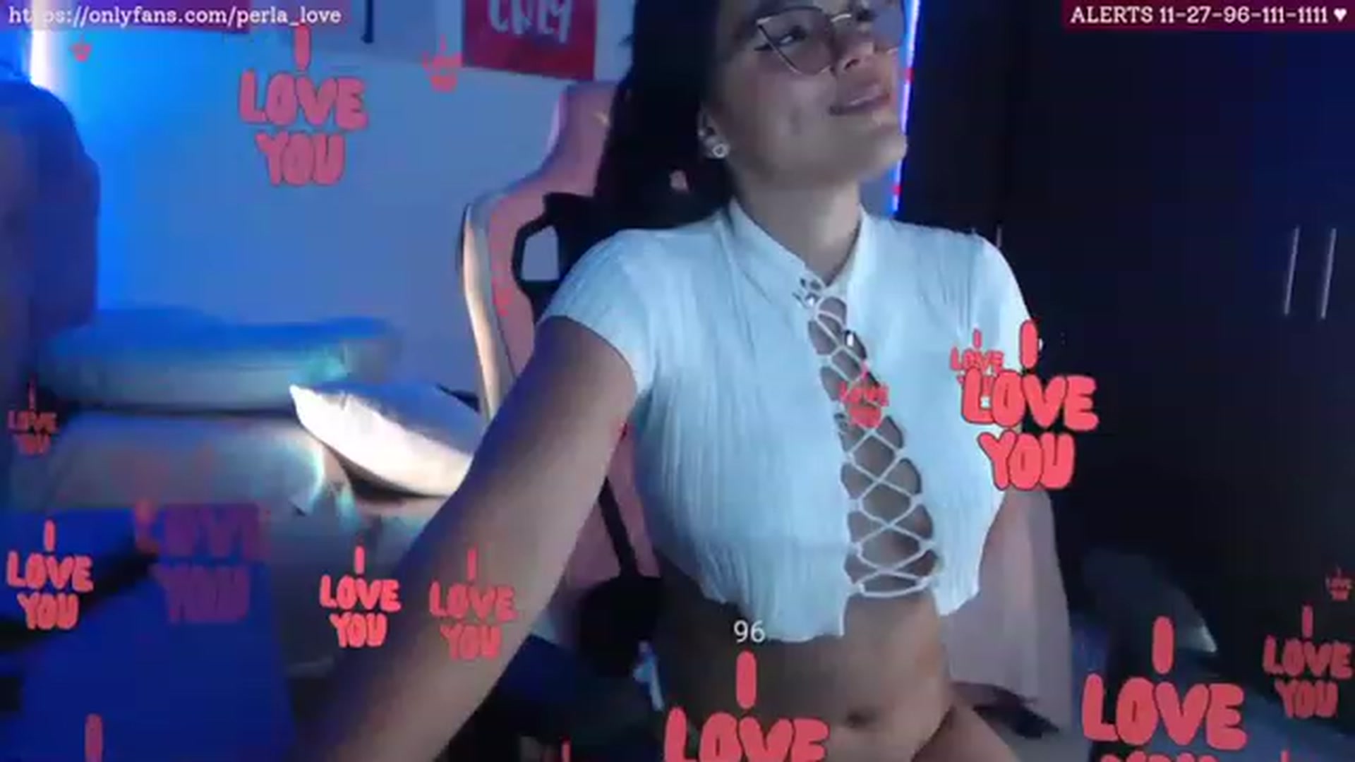 Gallery image thumbnail from Perla_Love's myfreecams stream on, 05/15/2023, 17:21 image 3 of 20