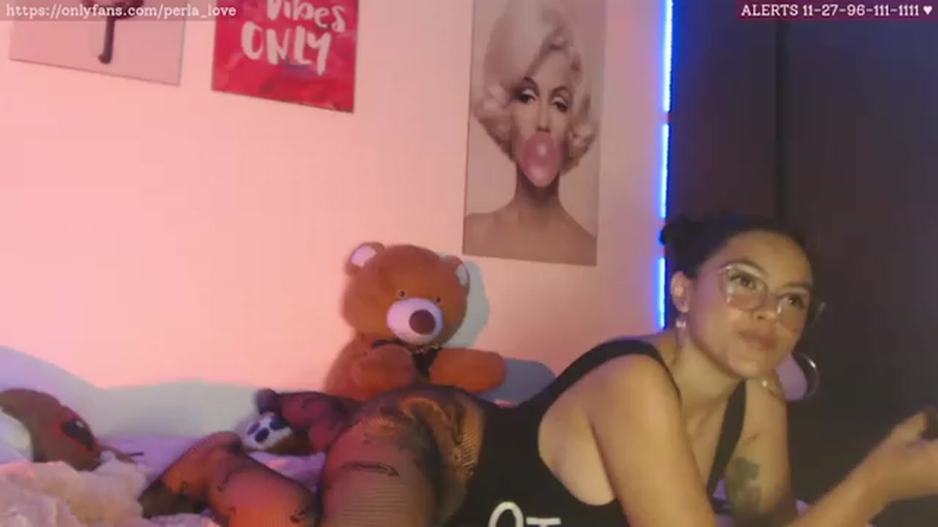 Gallery image thumbnail from Perla_Love's myfreecams stream on, 06/02/2023, 17:23 image 3 of 20
