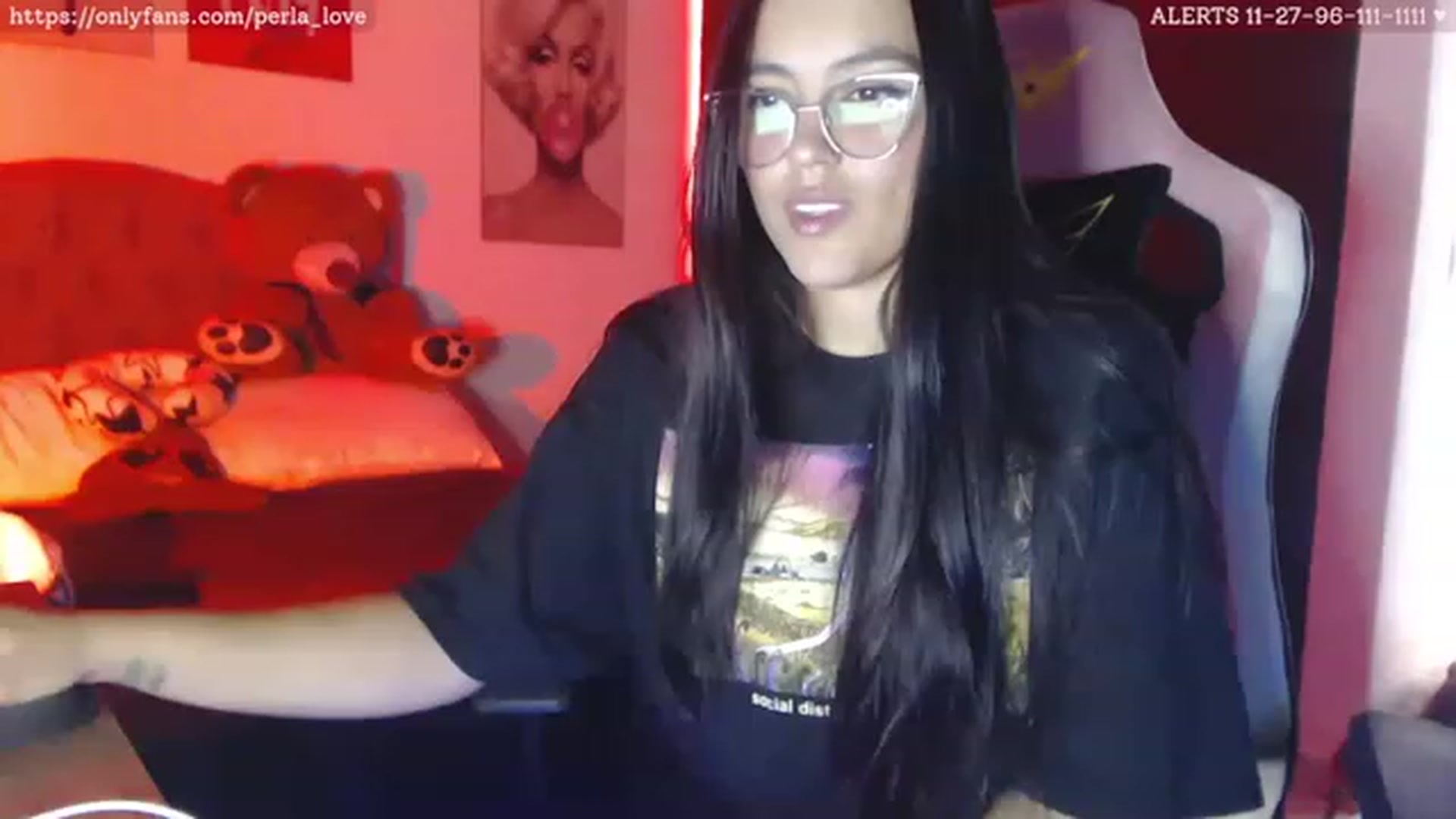 Gallery image thumbnail from Perla_Love's myfreecams stream on, 06/12/2023, 16:39 image 2 of 20