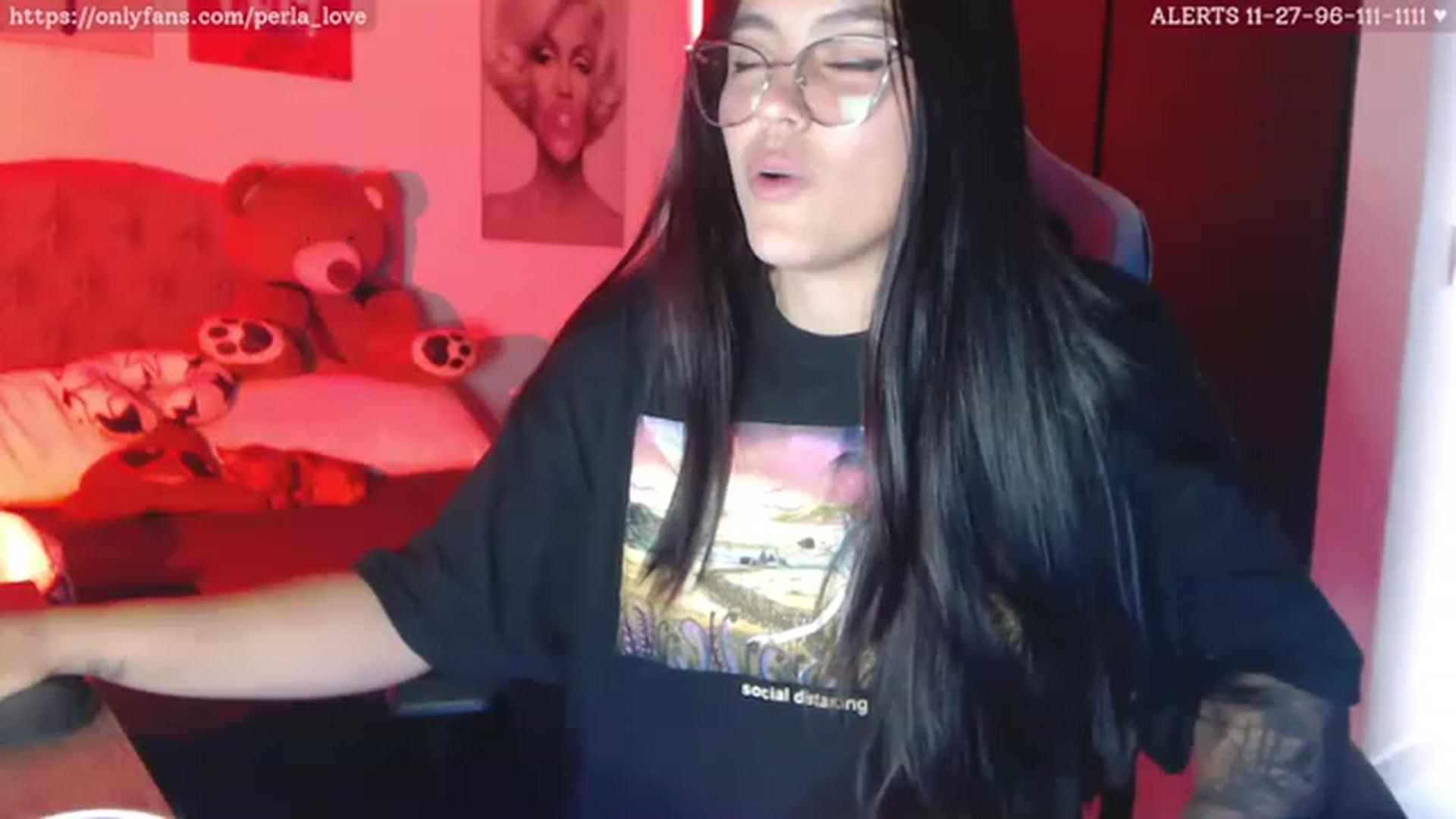 Gallery image thumbnail from Perla_Love's myfreecams stream on, 06/12/2023, 16:39 image 1 of 20