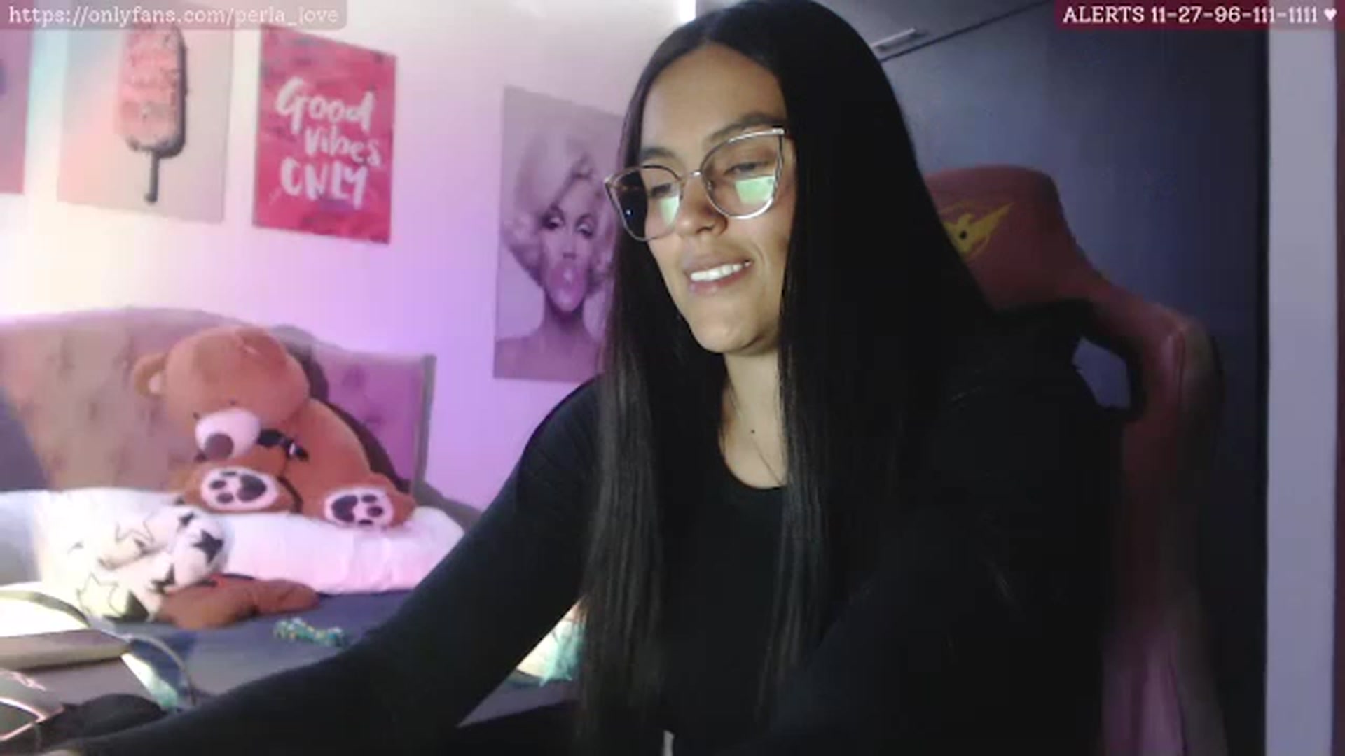 Gallery image thumbnail from Perla_Love's myfreecams stream on, 06/13/2023, 03:18 image 18 of 20
