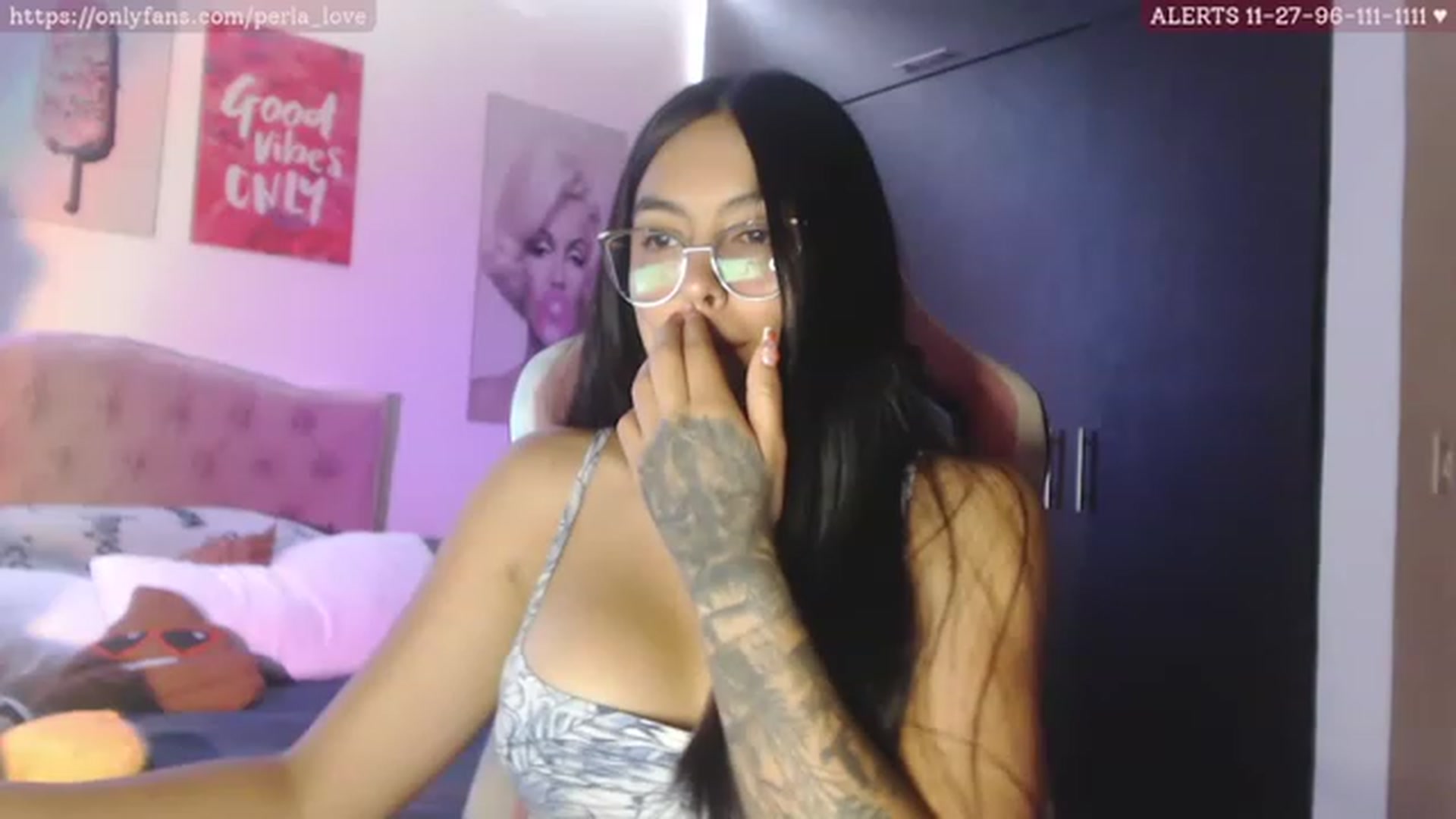 Gallery image thumbnail from Perla_Love's myfreecams stream on, 06/13/2023, 16:45 image 6 of 20