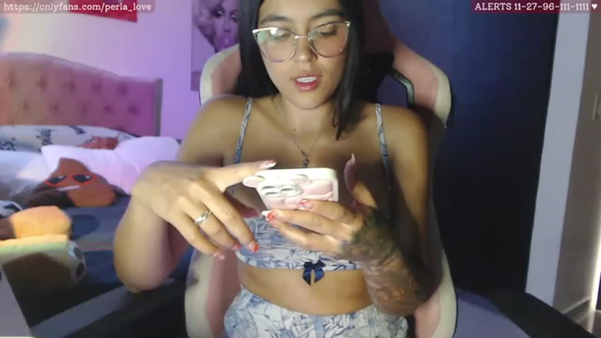 Gallery image thumbnail from Perla_Love's myfreecams stream on, 06/13/2023, 16:45 image 9 of 20