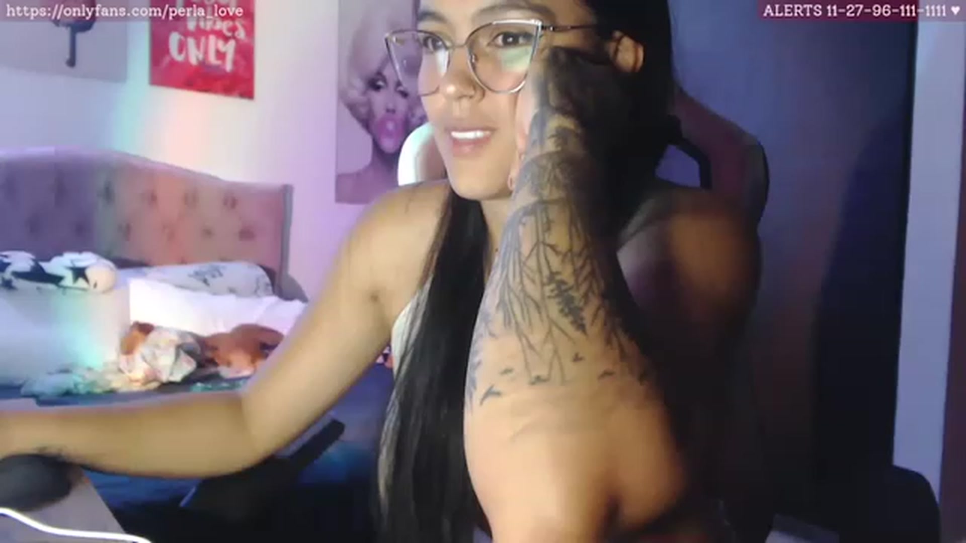 Gallery image thumbnail from Perla_Love's myfreecams stream on, 06/15/2023, 16:43 image 4 of 20