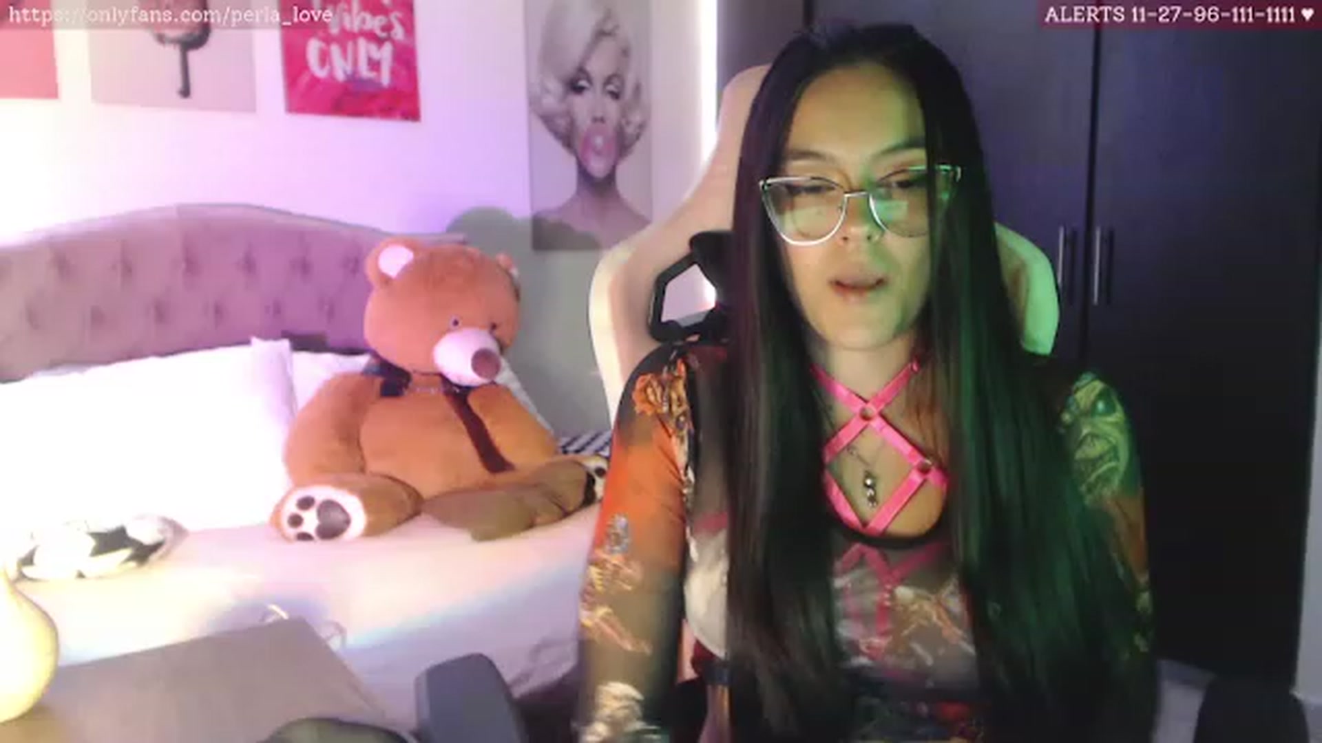 Gallery image thumbnail from Perla_Love's myfreecams stream on, 06/20/2023, 15:29 image 13 of 20