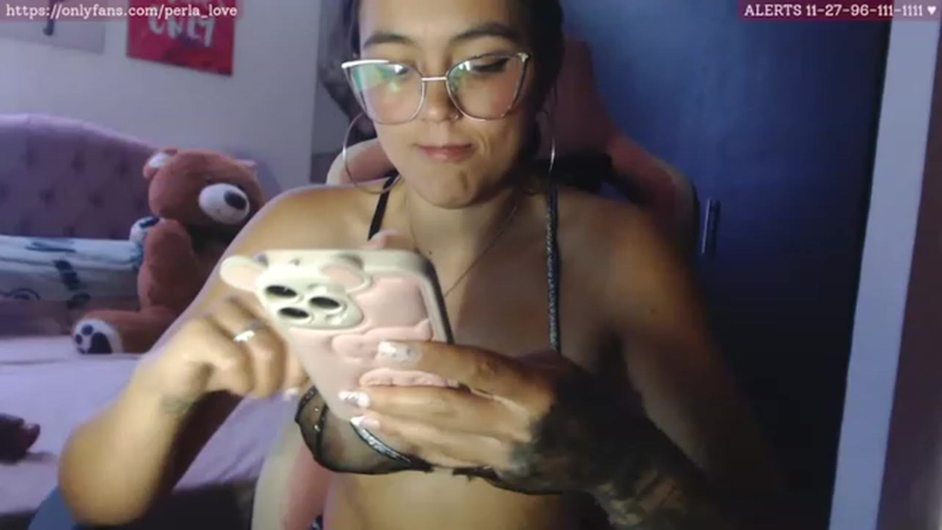 Gallery image thumbnail from Perla_Love's myfreecams stream on, 06/22/2023, 15:56 image 10 of 20