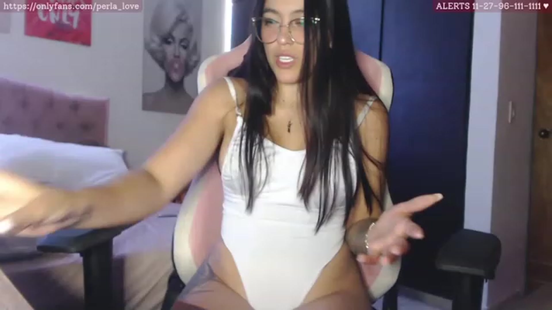 Gallery image thumbnail from Perla_Love's myfreecams stream on, 06/23/2023, 02:55 image 2 of 20