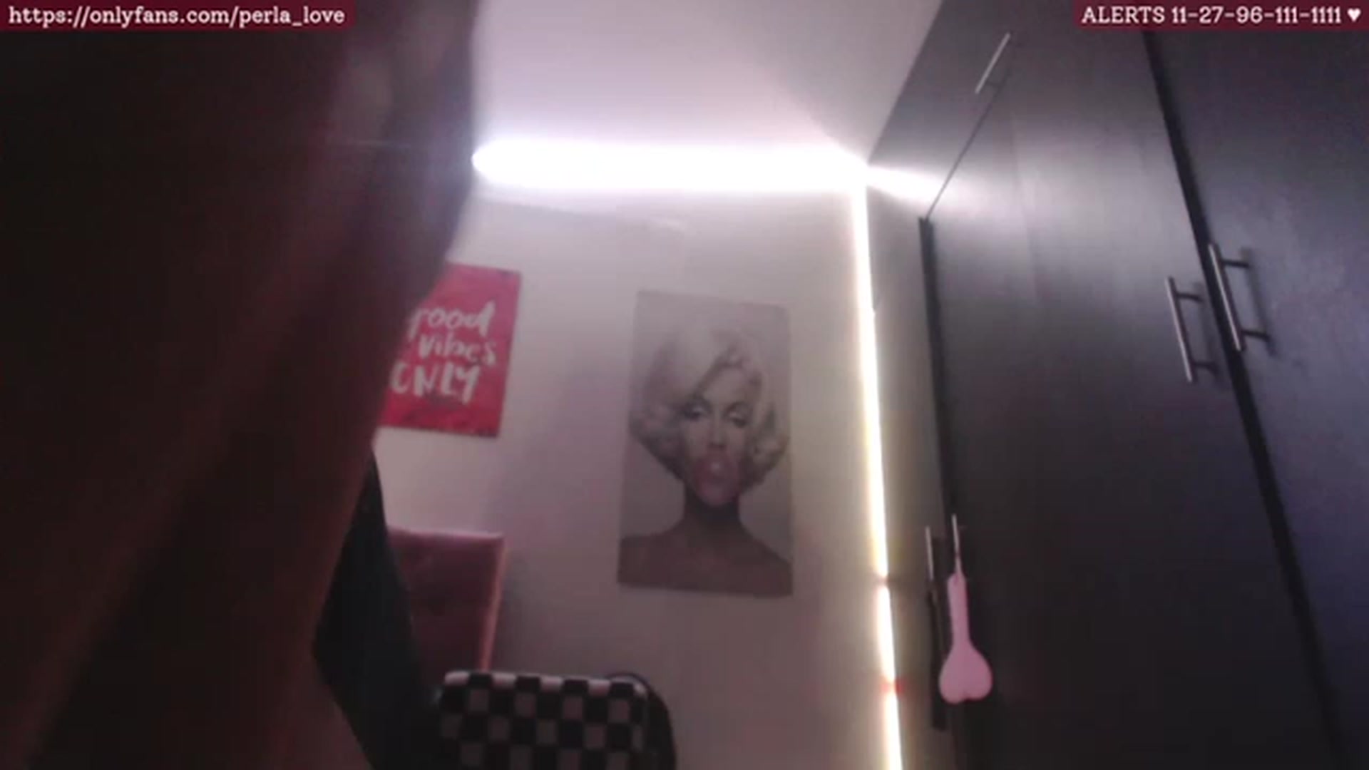 Gallery image thumbnail from Perla_Love's myfreecams stream on, 06/28/2023, 18:09 image 12 of 20