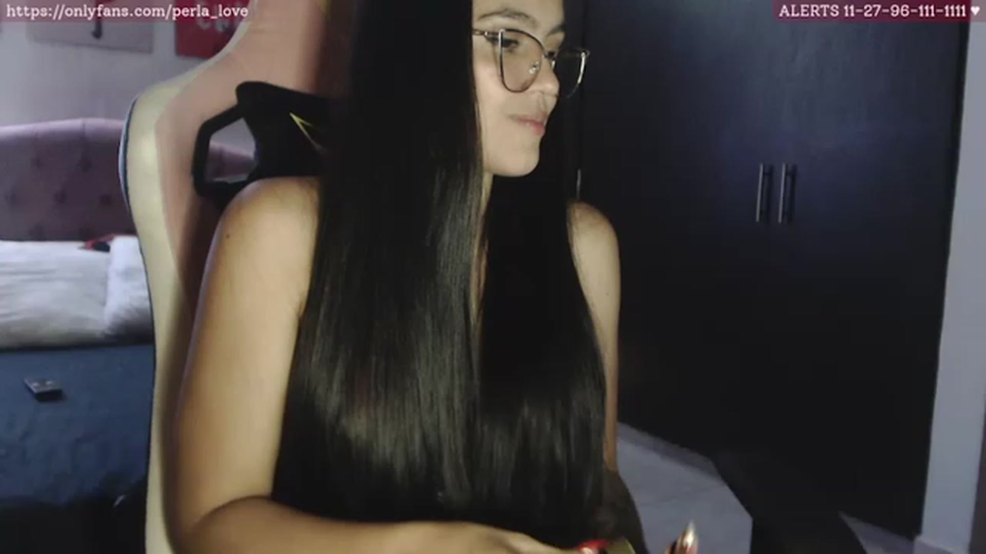 Gallery image thumbnail from Perla_Love's myfreecams stream on, 07/22/2023, 23:15 image 4 of 20