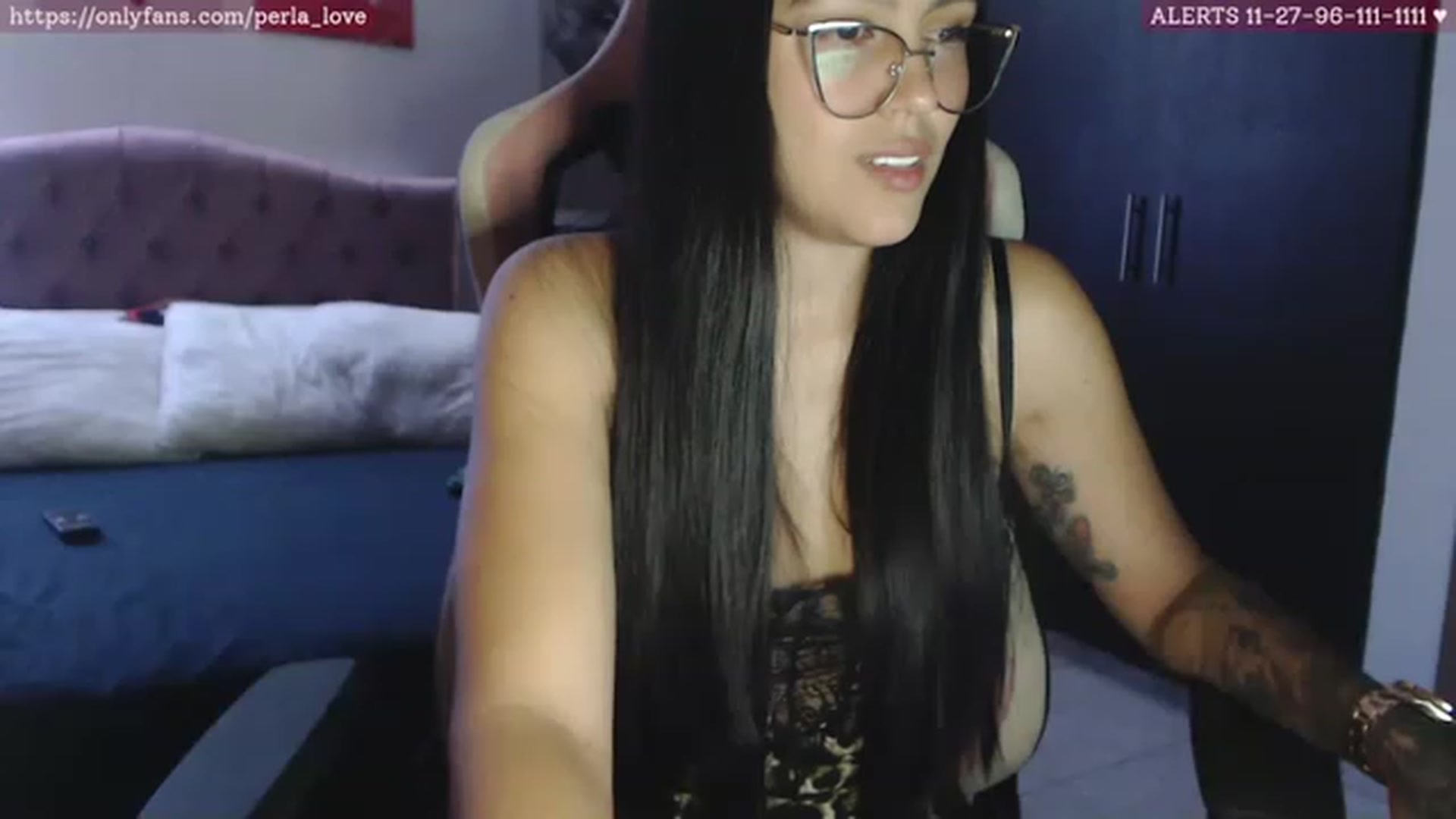 Gallery image thumbnail from Perla_Love's myfreecams stream on, 07/22/2023, 23:15 image 9 of 20
