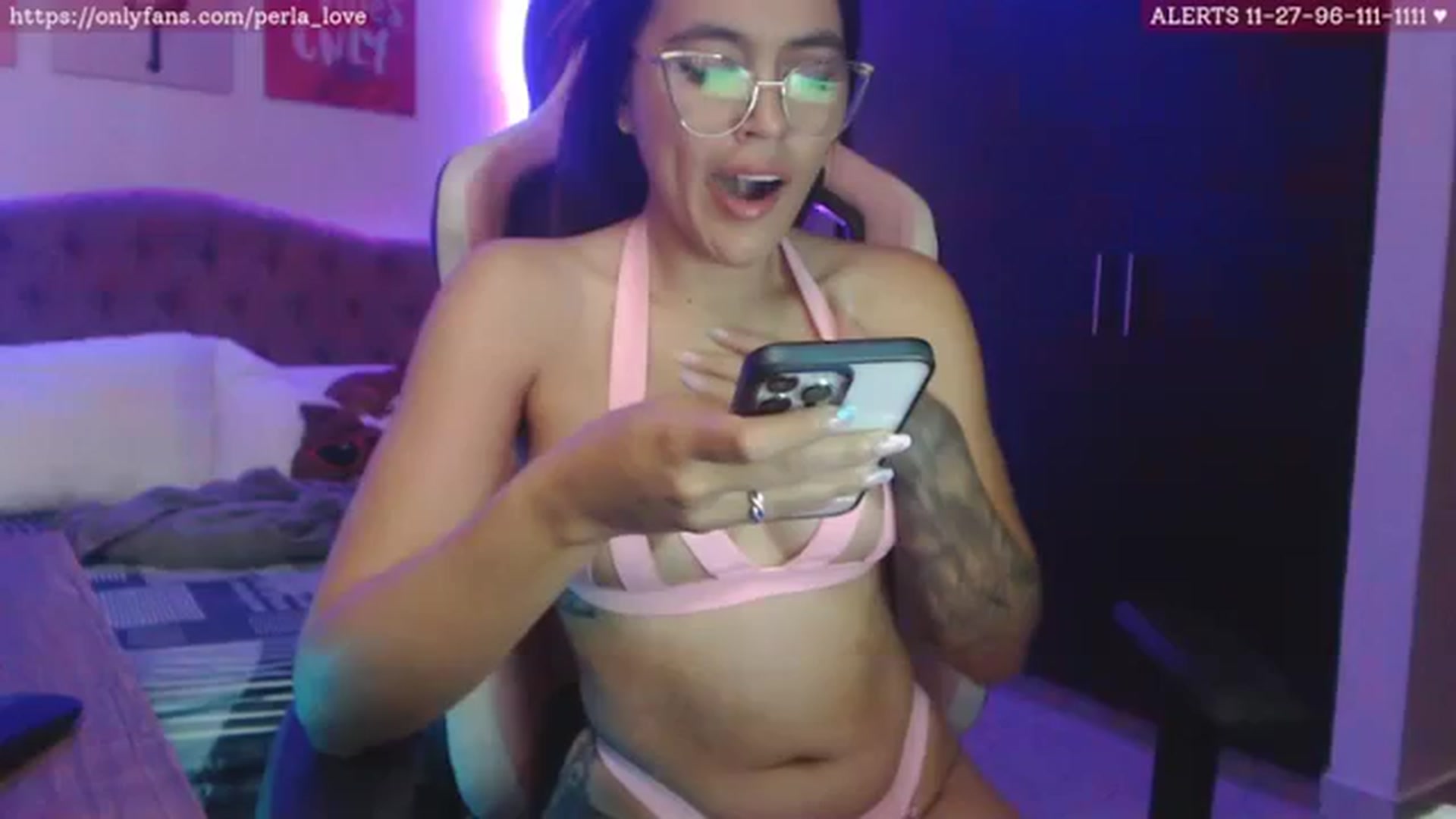 Gallery image thumbnail from Perla_Love's myfreecams stream on, 09/17/2023, 16:26 image 15 of 20