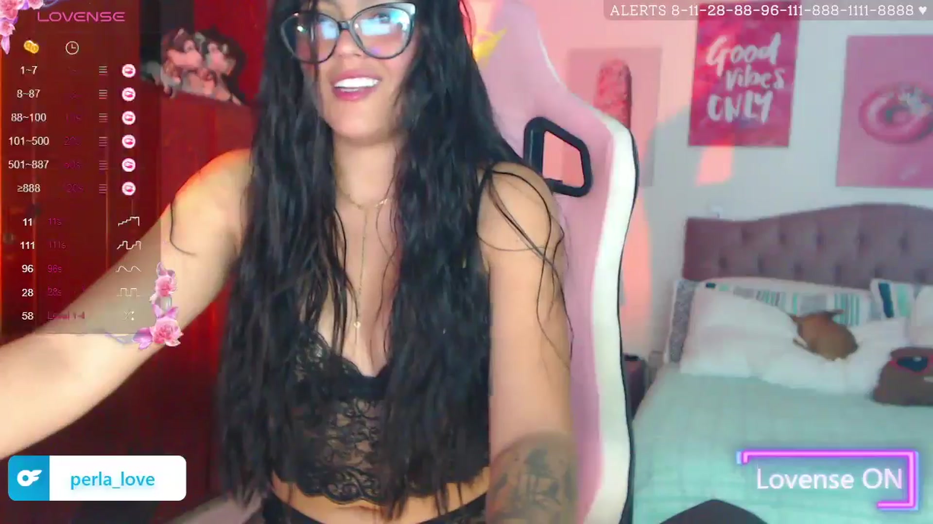 Gallery image thumbnail from Perla_Love's myfreecams stream on, 01/06/2025, 16:06 image 8 of 20