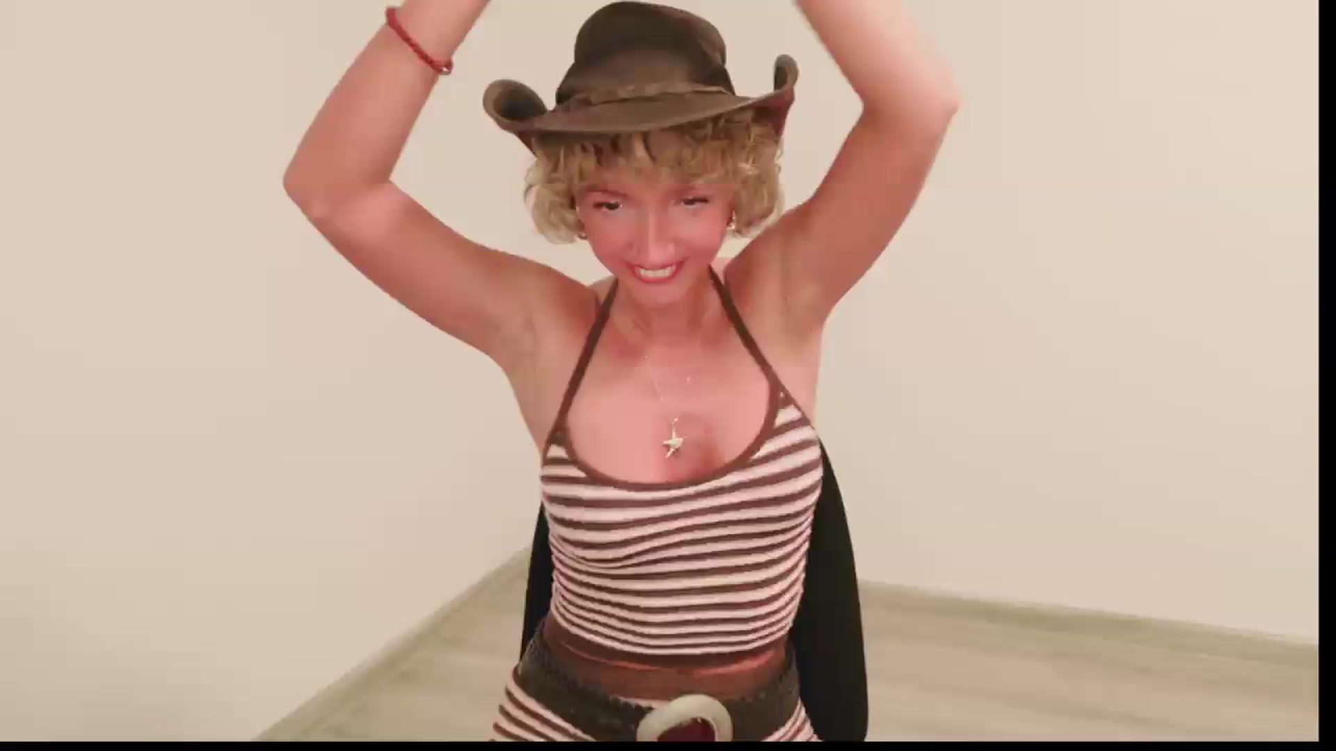 Gallery image thumbnail from Perlaa's myfreecams stream on, 06/28/2026, 24:46 image 7 of 20