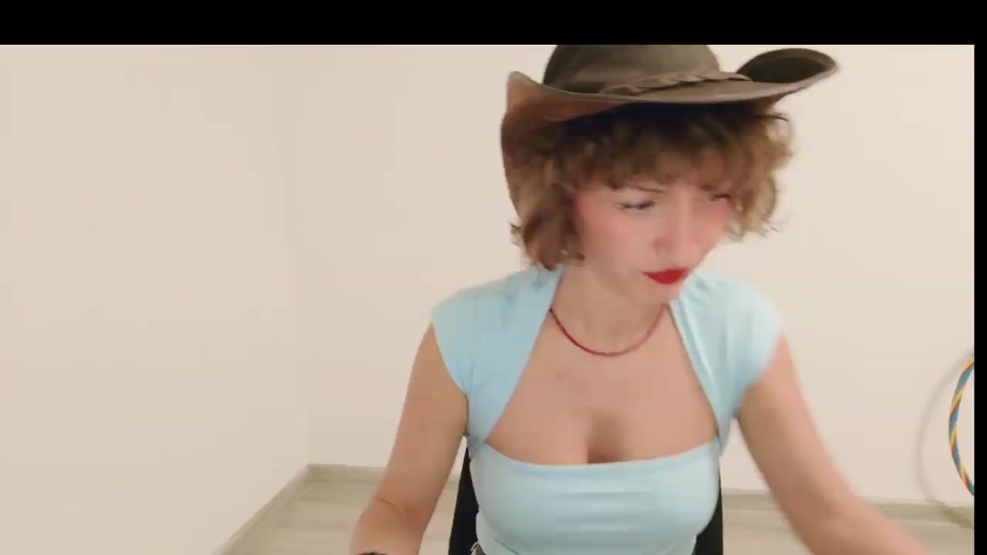 Gallery image thumbnail from Perlaa's myfreecams stream on, 07/31/2026, 01:06 image 8 of 20