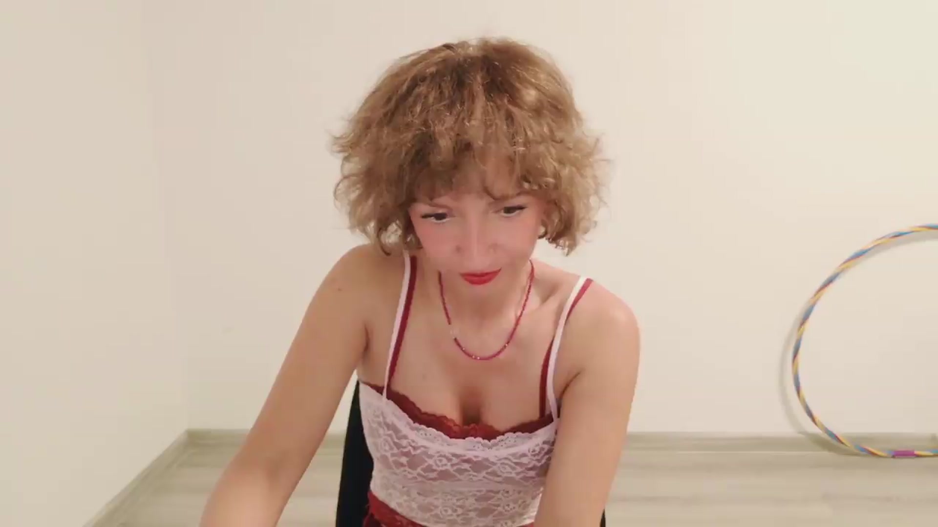 Gallery image thumbnail from Perlaa's myfreecams stream on, 08/05/2026, 09:08 image 5 of 20