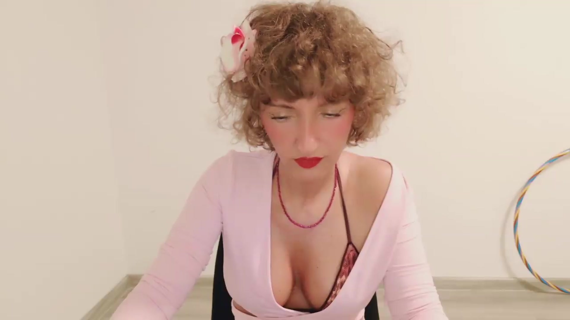 Gallery image thumbnail from Perlaa's myfreecams stream on, 08/08/2026, 21:01 image 2 of 20