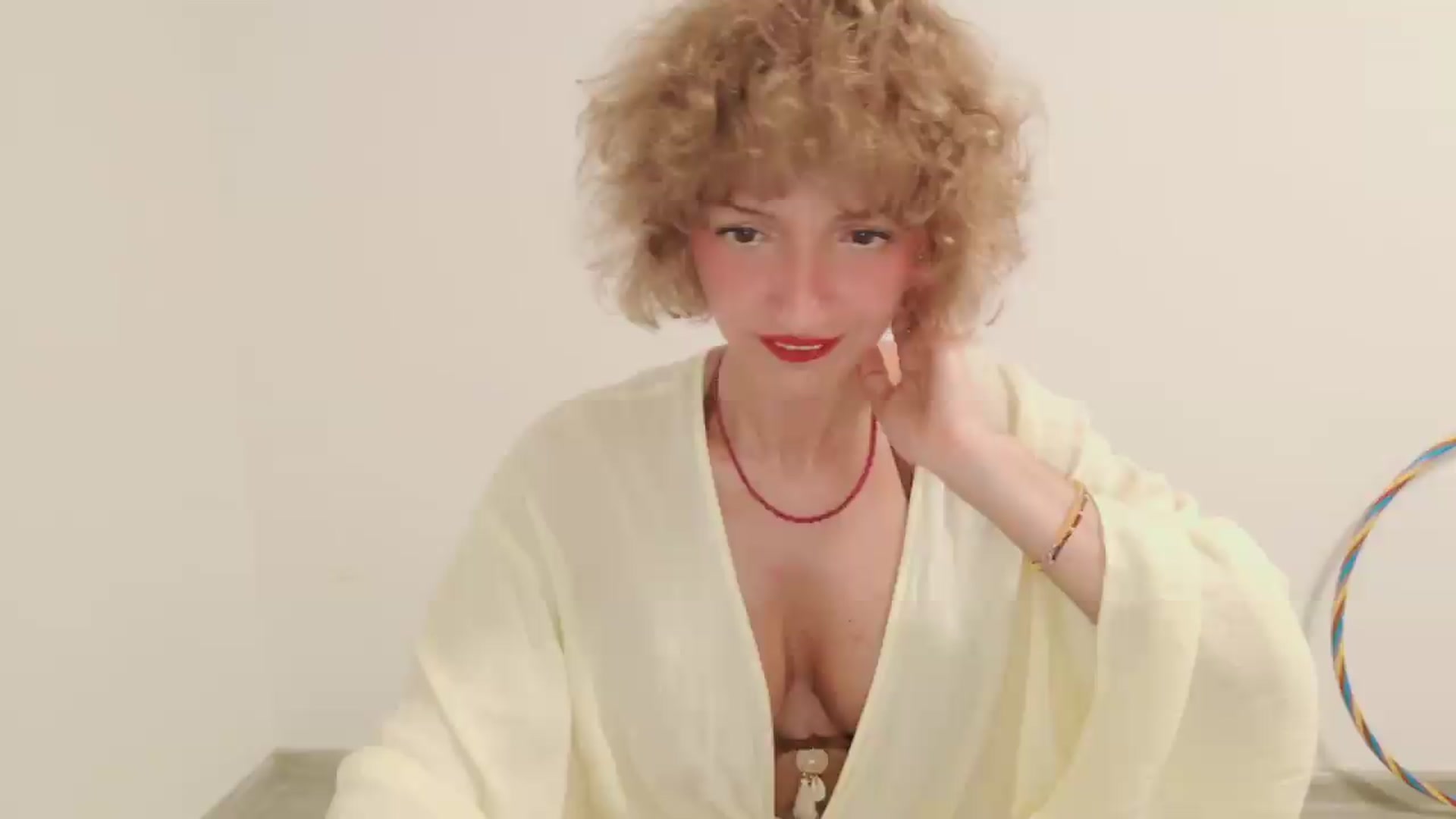 Gallery image thumbnail from Perlaa's myfreecams stream on, 08/15/2026, 19:18 image 12 of 20