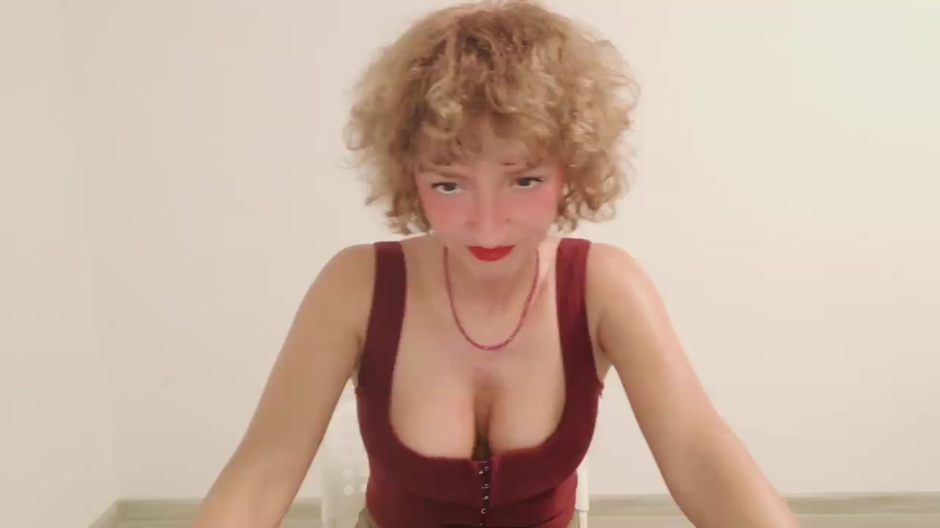 Gallery image thumbnail from Perlaa's myfreecams stream on, 08/16/2026, 21:37 image 1 of 20