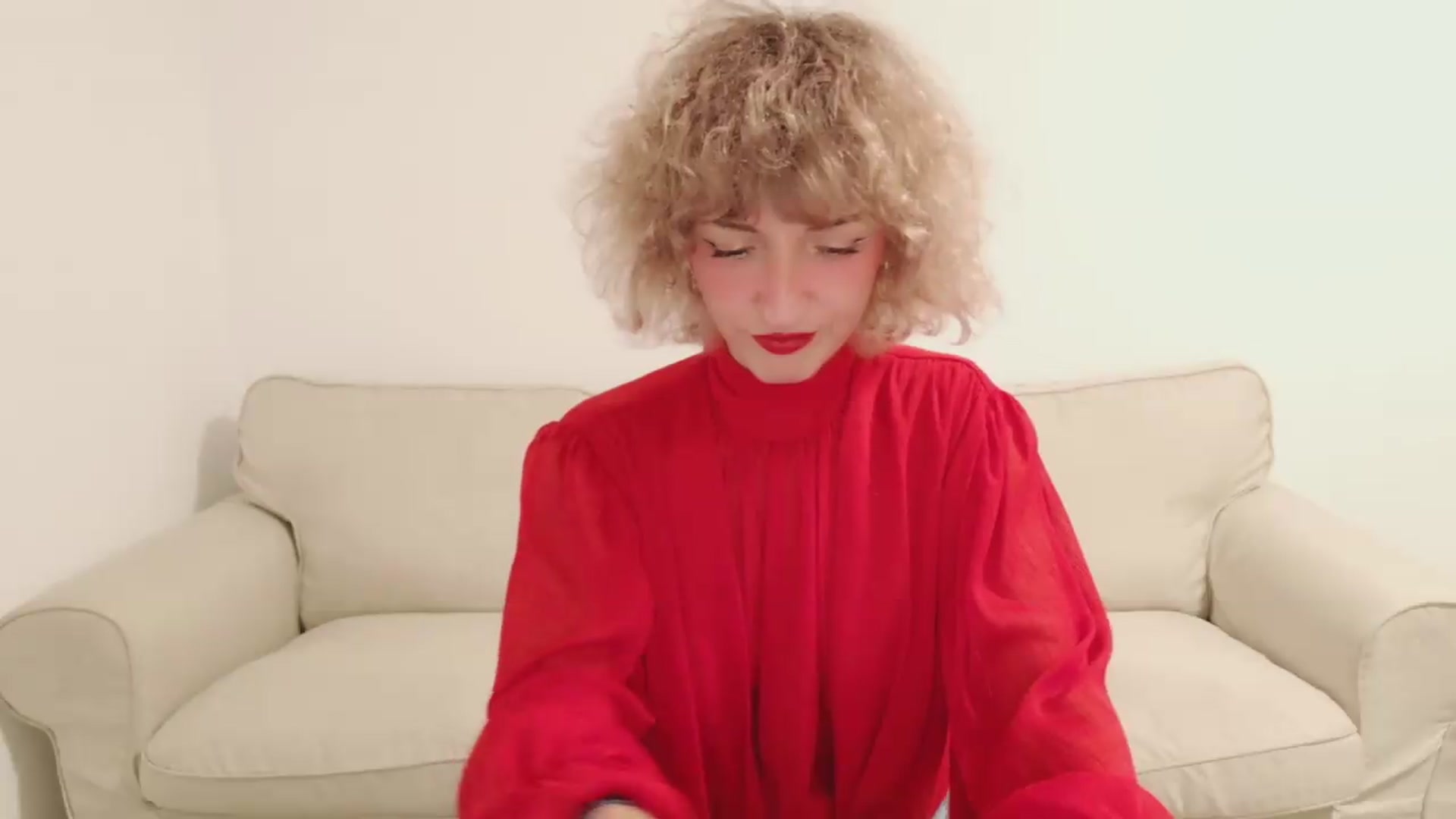 Gallery image thumbnail from Perlaa's myfreecams stream on, 09/12/2026, 20:11 image 7 of 20