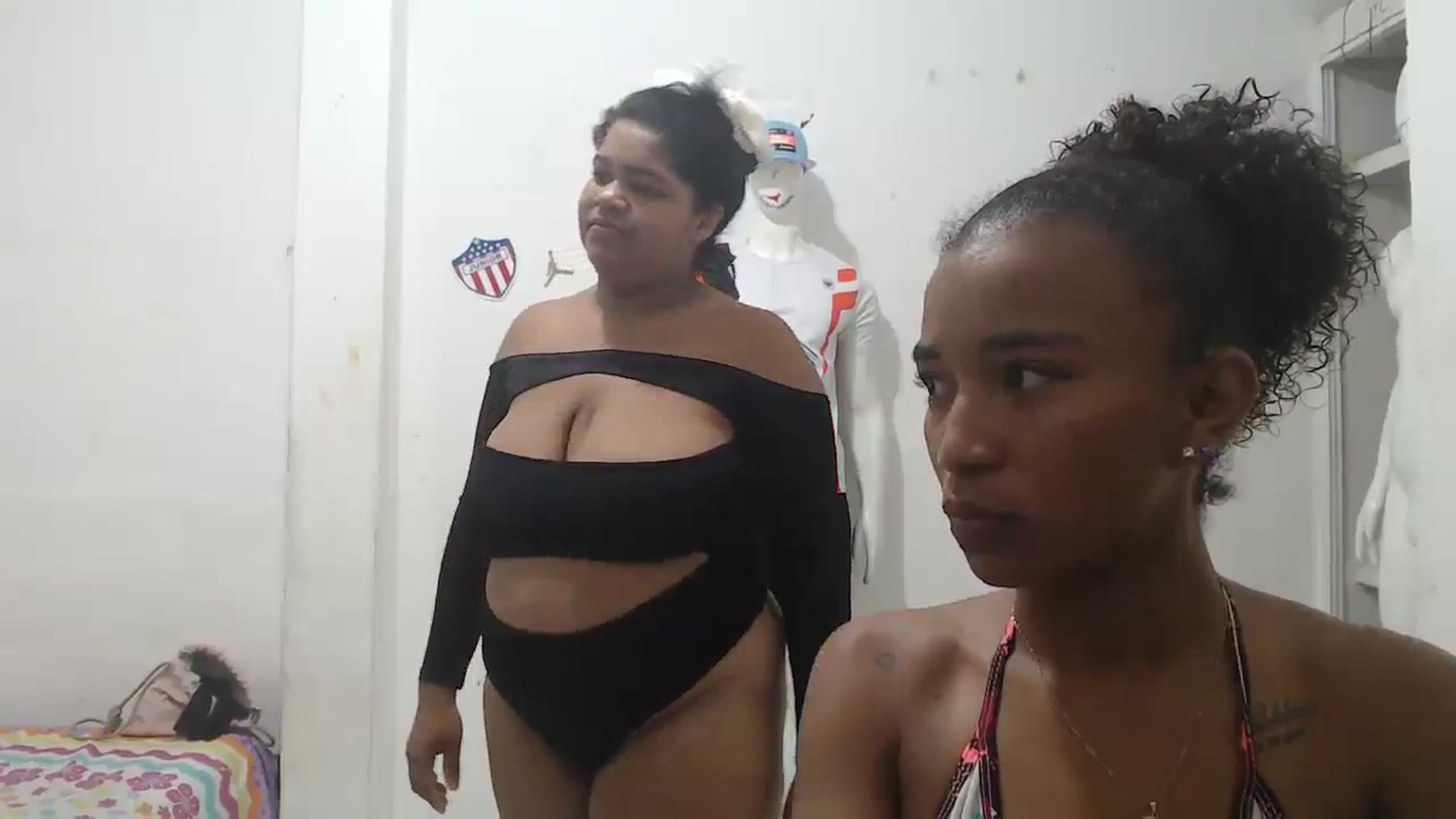Gallery image thumbnail from Perritavfxxx's myfreecams stream on, 07/02/2025, 18:40 image 17 of 20