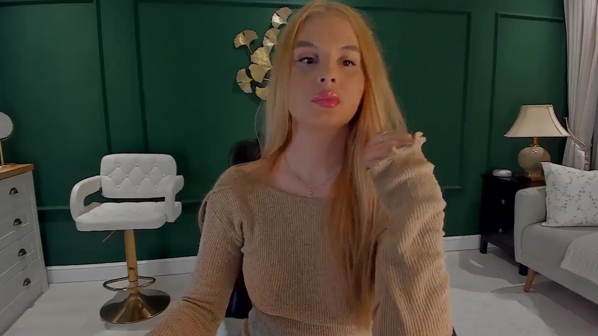 Gallery image thumbnail from Persephone_'s myfreecams stream on, 10/13/2024, 18:26 image 3 of 20