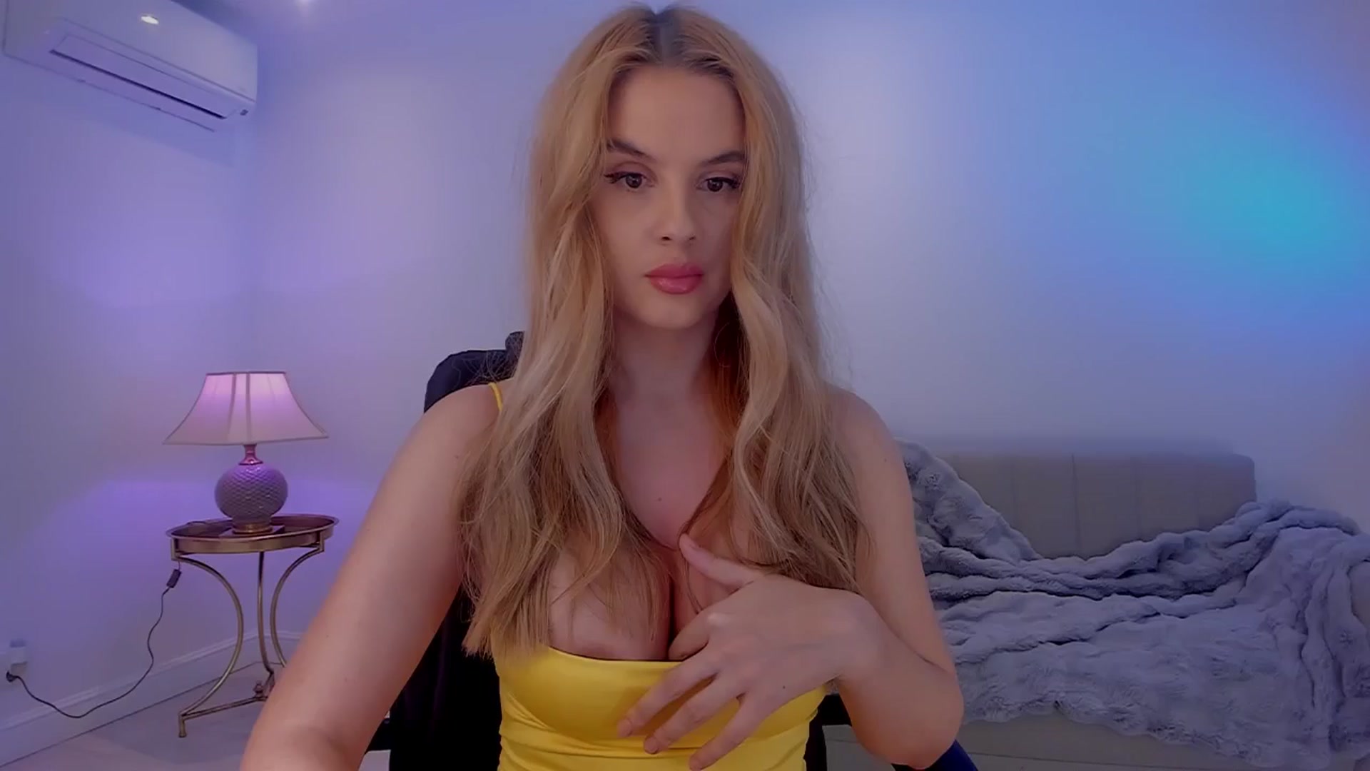 Gallery image thumbnail from Persephone_'s myfreecams stream on, 01/04/2025, 21:05 image 1 of 20