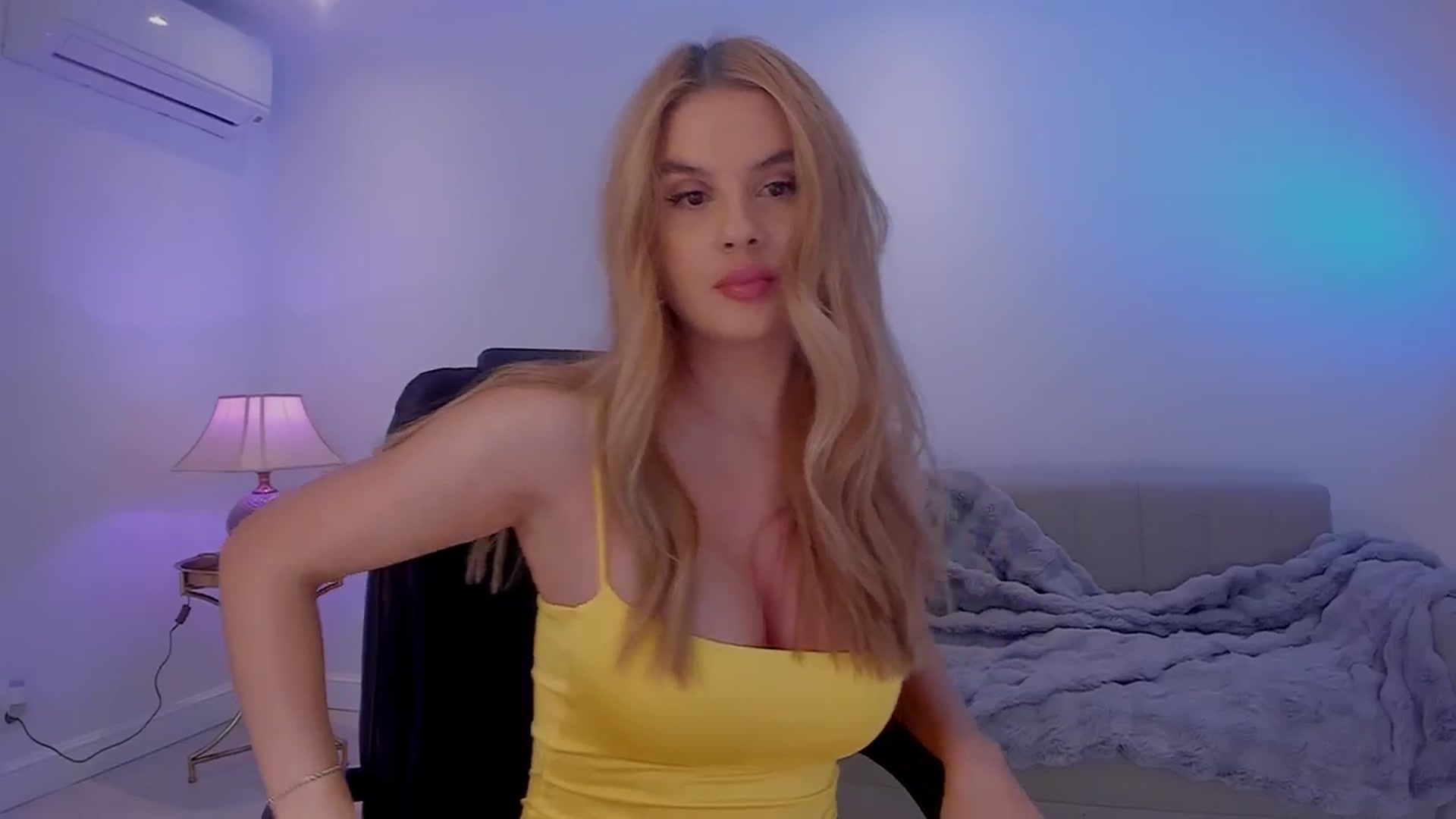 Gallery image thumbnail from Persephone_'s myfreecams stream on, 01/04/2025, 21:05 image 10 of 20