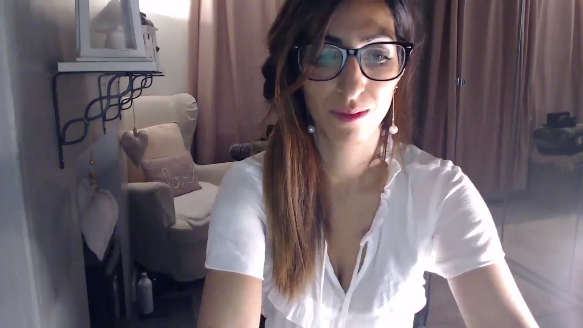 Gallery image thumbnail from PersianGirl's myfreecams stream on, 09/19/2024, 04:06 image 7 of 20