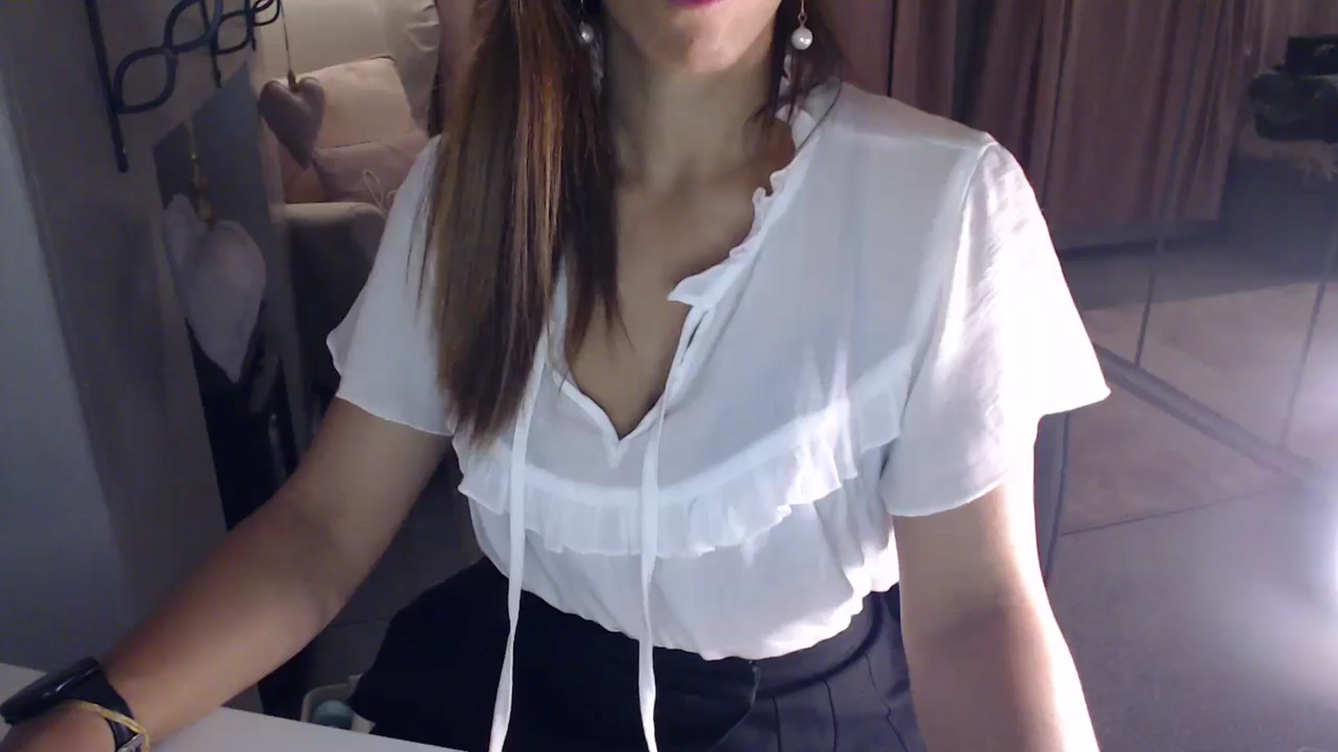 Gallery image thumbnail from PersianGirl's myfreecams stream on, 09/19/2024, 04:06 image 2 of 20