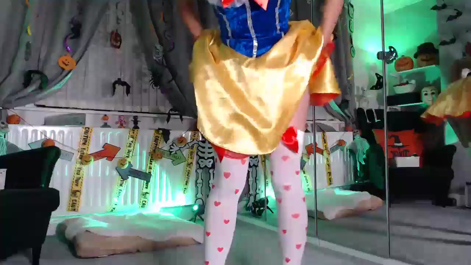 Gallery image thumbnail from PersianGirl's myfreecams stream on, 10/27/2024, 07:46 image 6 of 20
